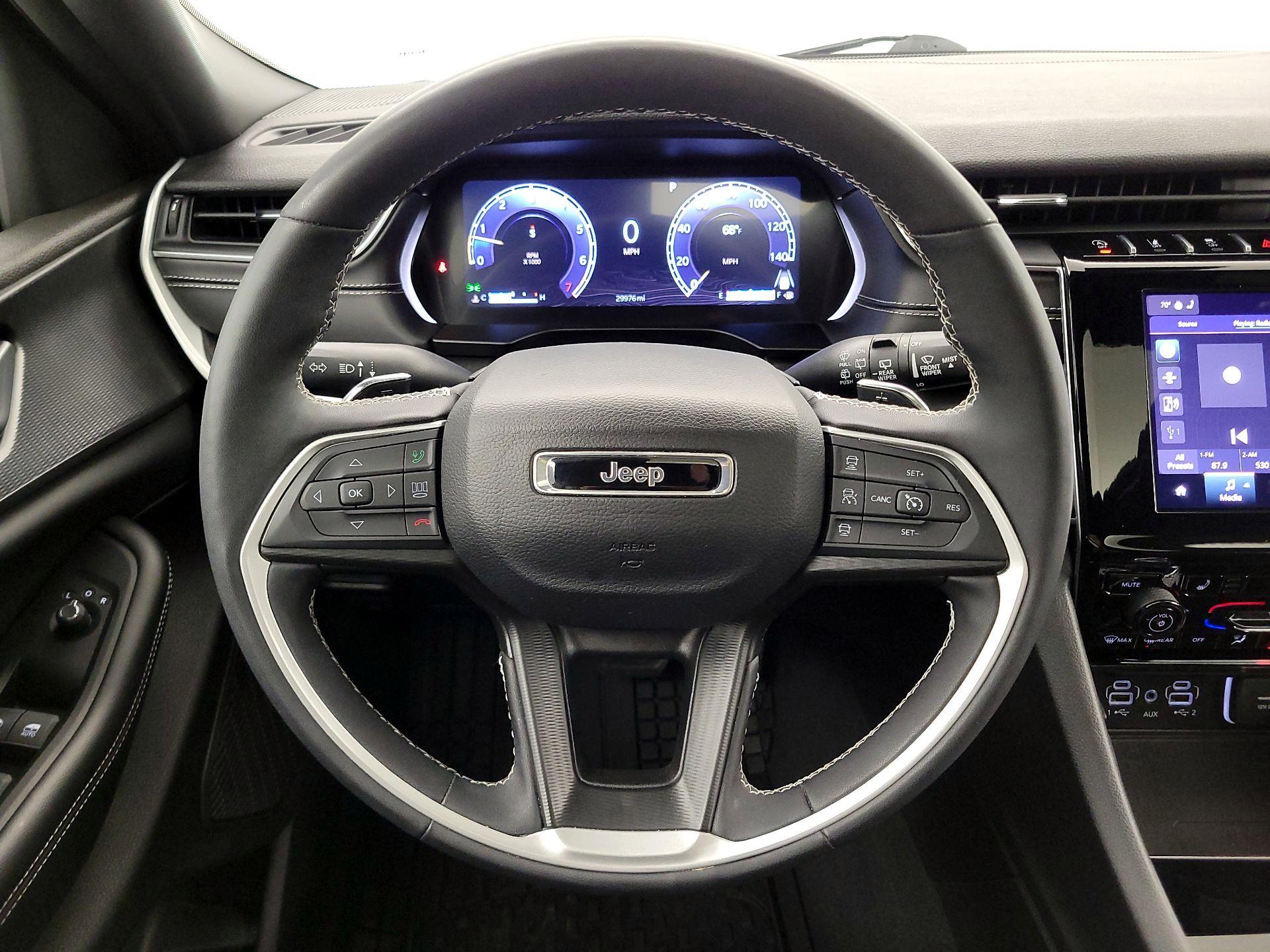 Thumbnail: 2024 Jeep Grand Cherokee - 10