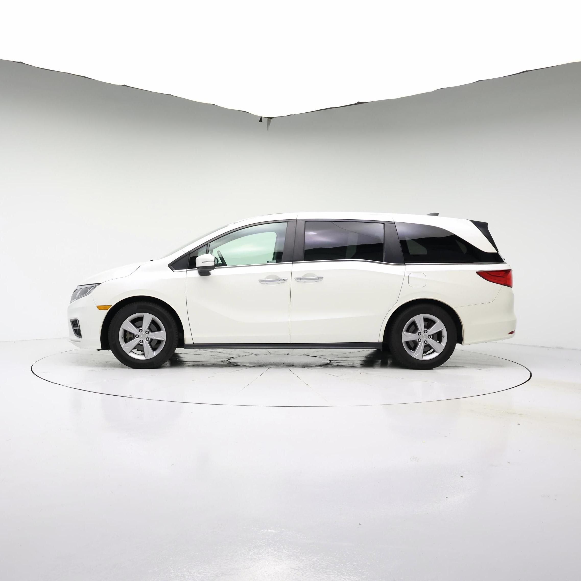 Thumbnail: 2018 Honda Odyssey - 3