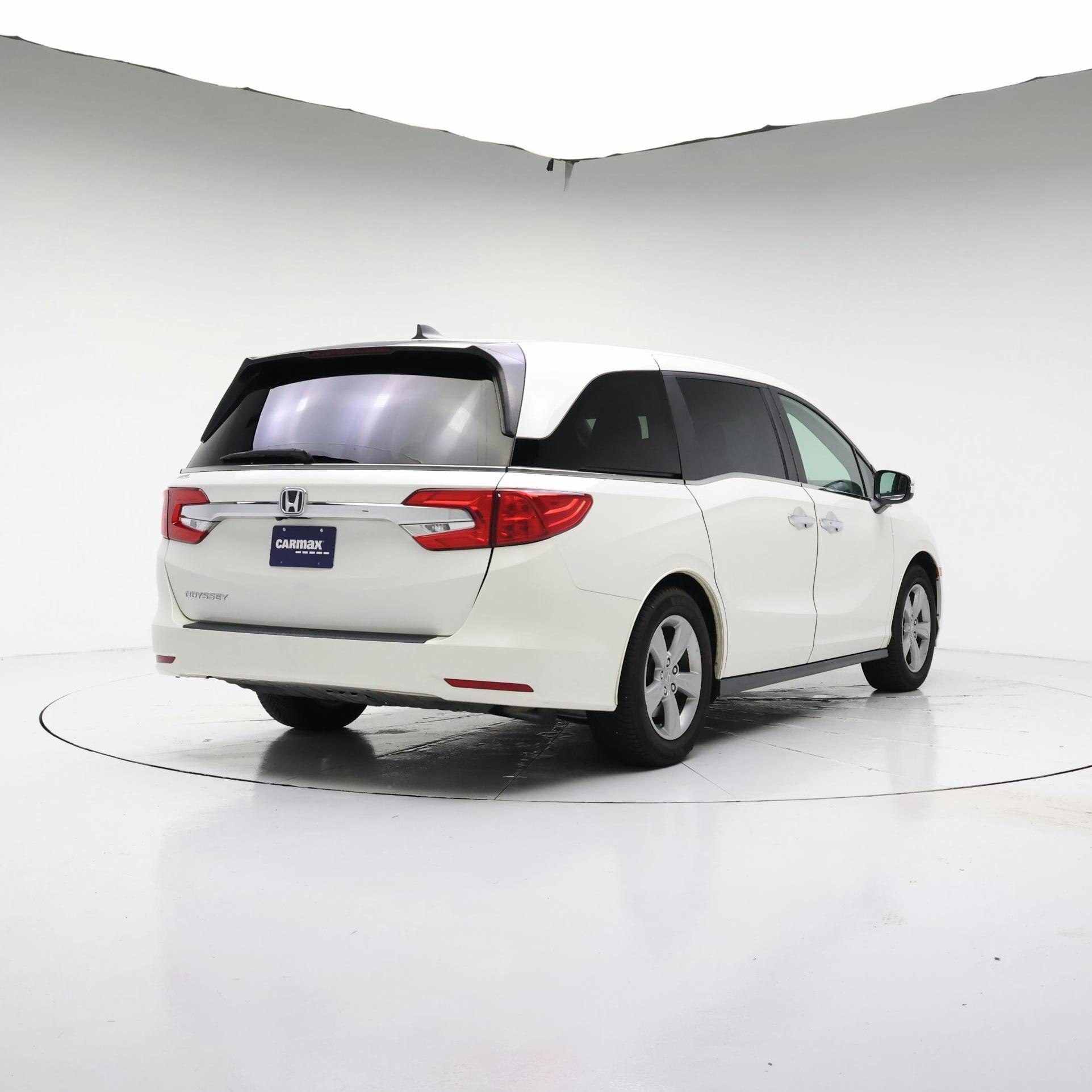 Thumbnail: 2018 Honda Odyssey - 8