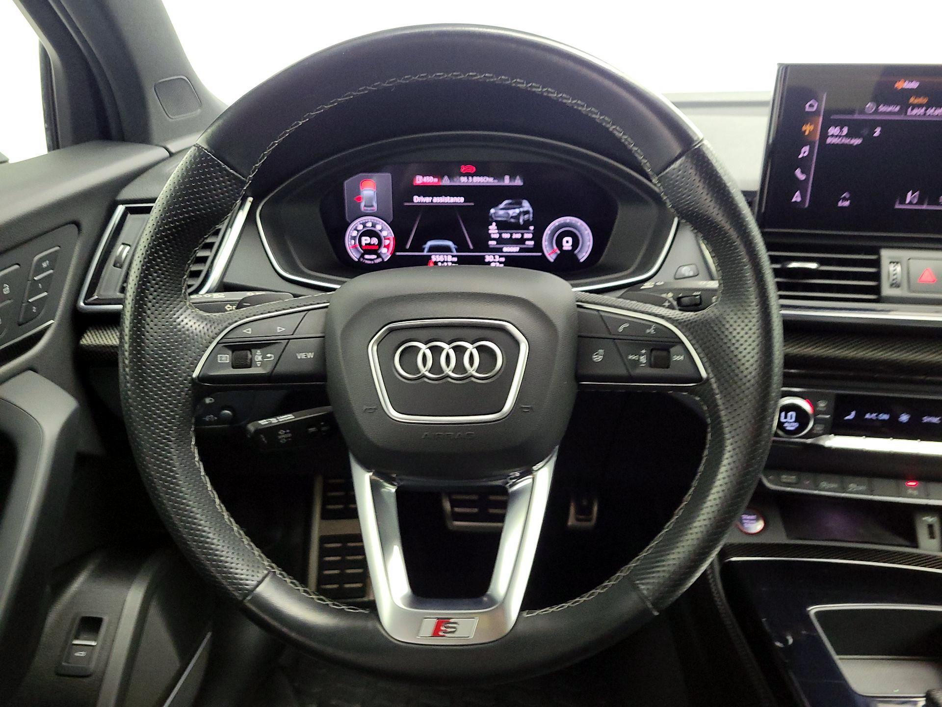 Thumbnail: 2023 Audi SQ5 - 10