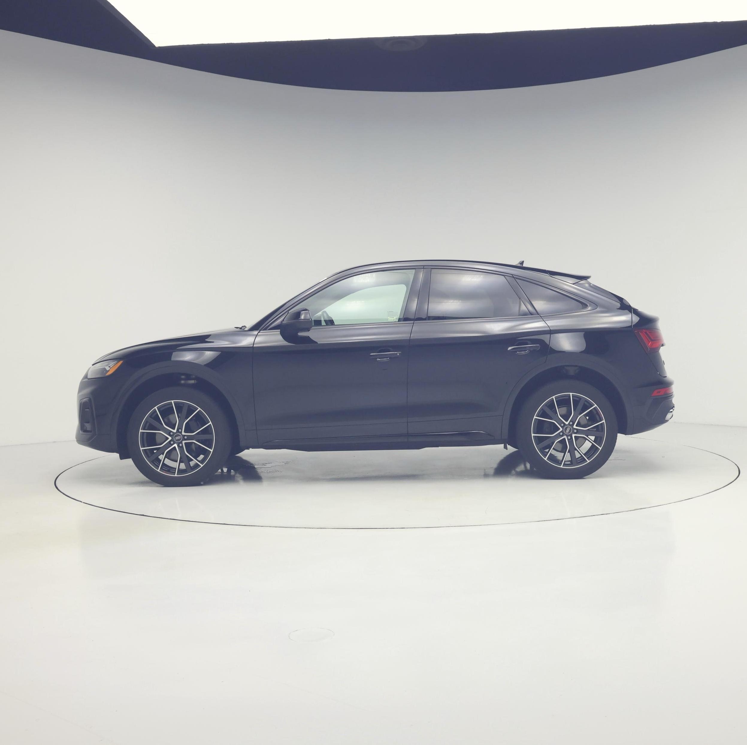 Thumbnail: 2023 Audi SQ5 - 3