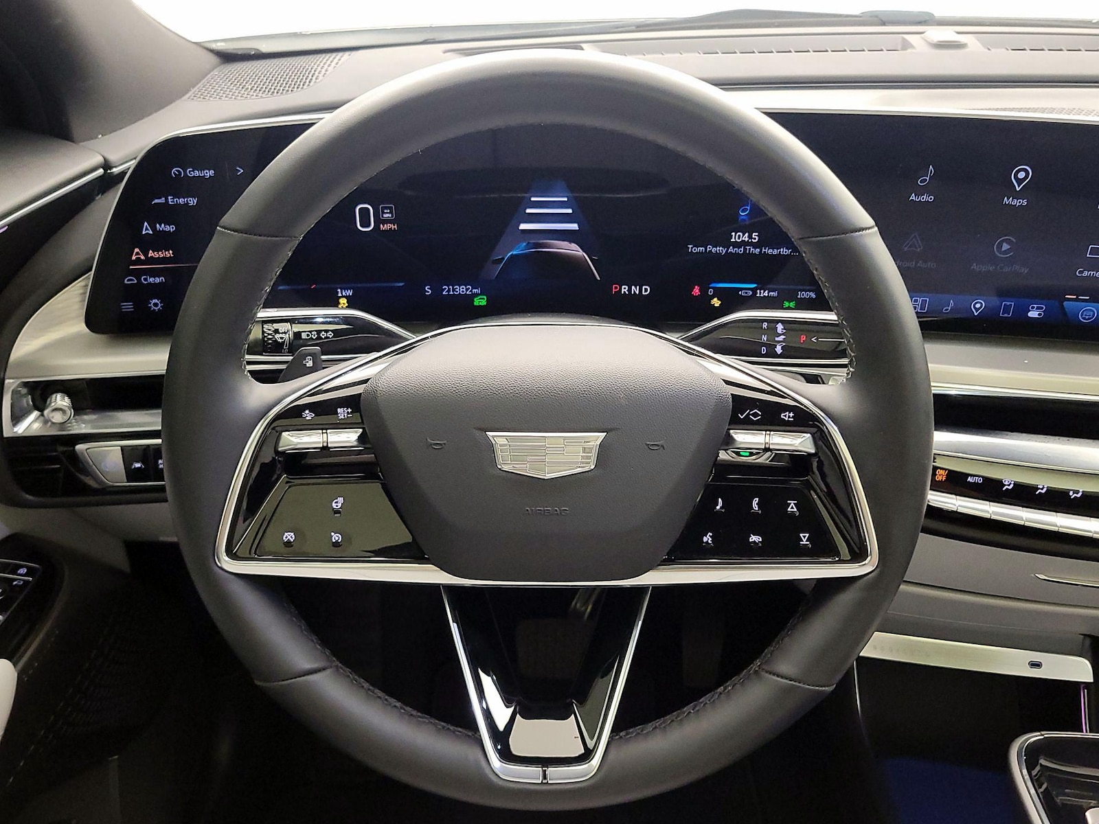 2024 Cadillac LYRIQ Luxury 1 - Photo 11