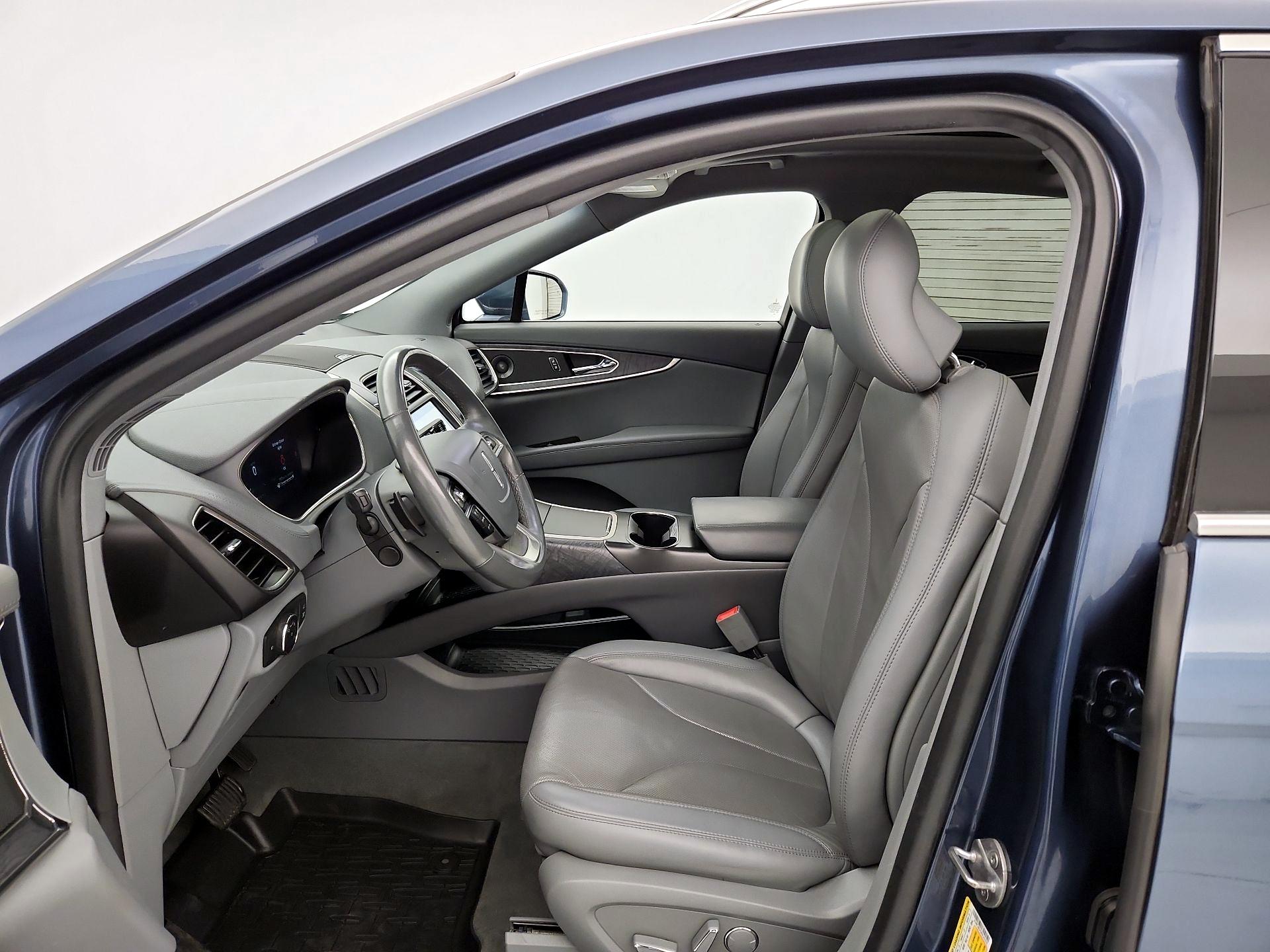 Thumbnail: 2019 Lincoln Nautilus - 11