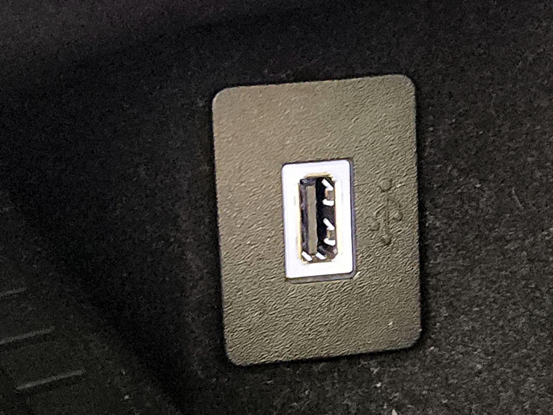 Thumbnail: 2019 Lincoln Nautilus - 19