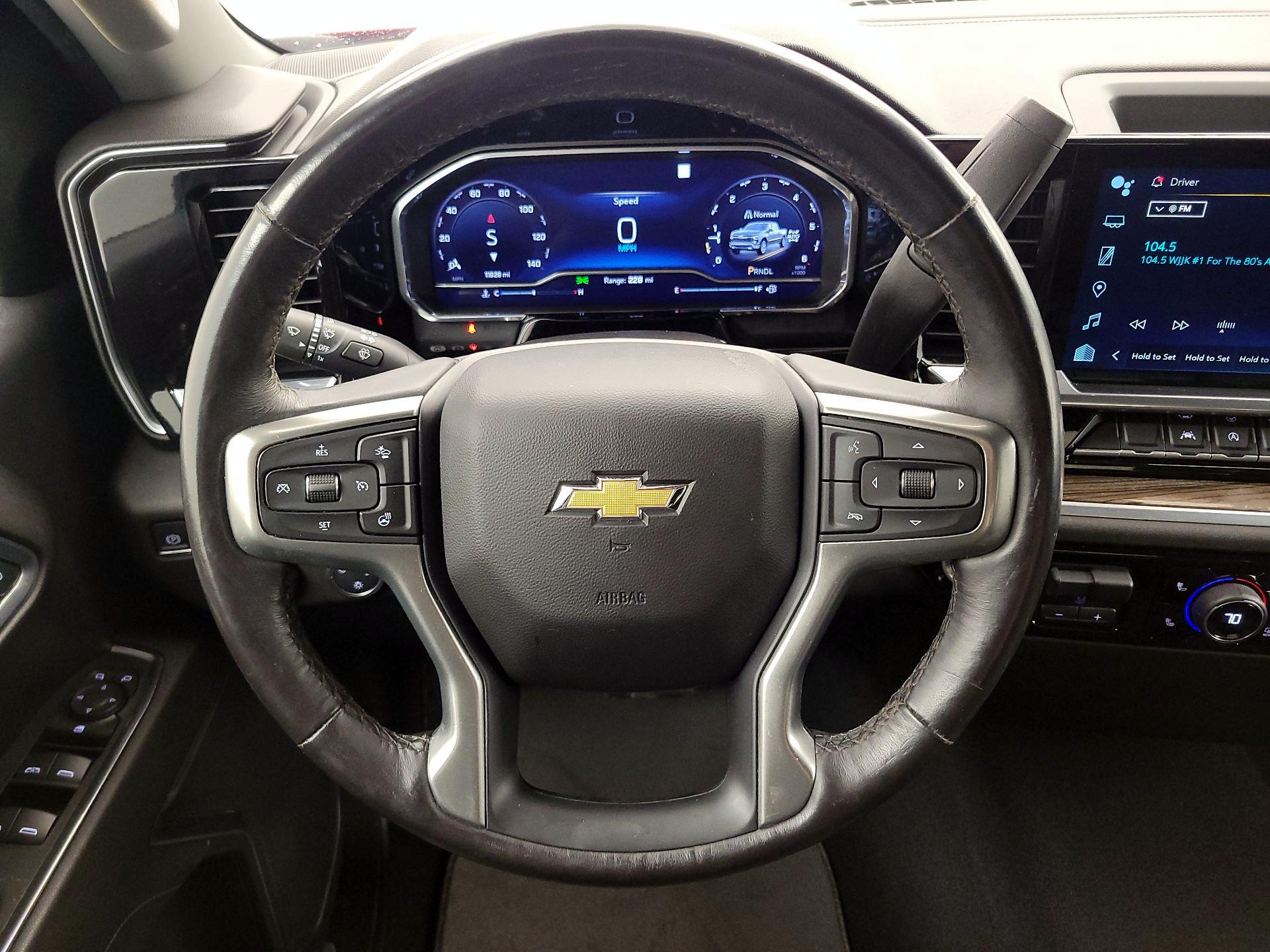 Thumbnail: 2022 Chevrolet Silverado 1500 - 10