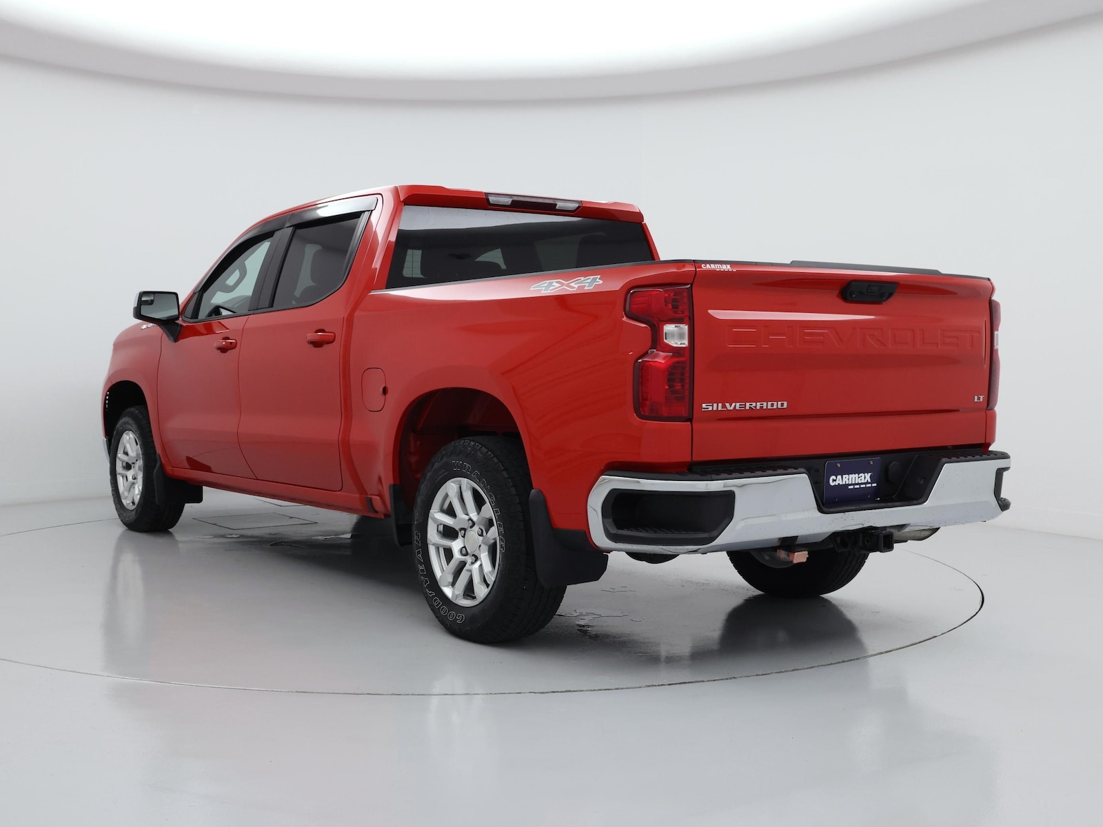 2022 Chevrolet Silverado 1500 LT - Photo 3