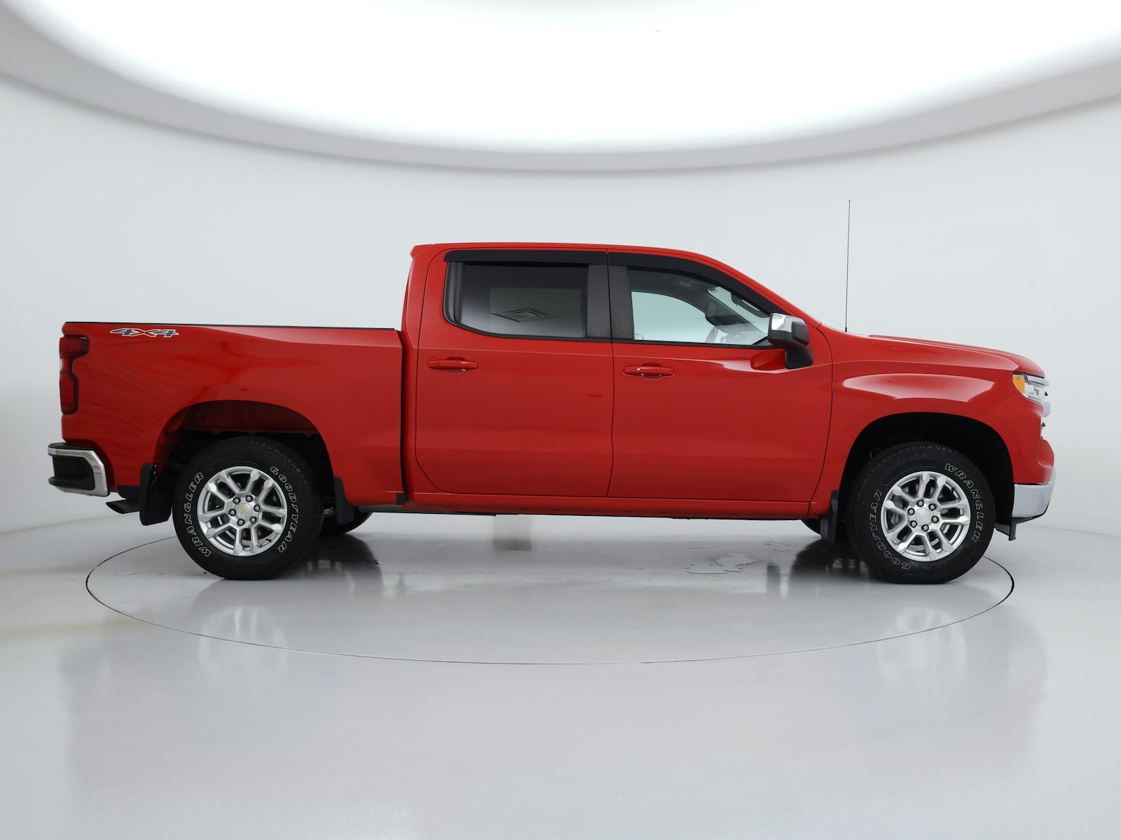 2022 Chevrolet Silverado 1500 LT - Photo 8