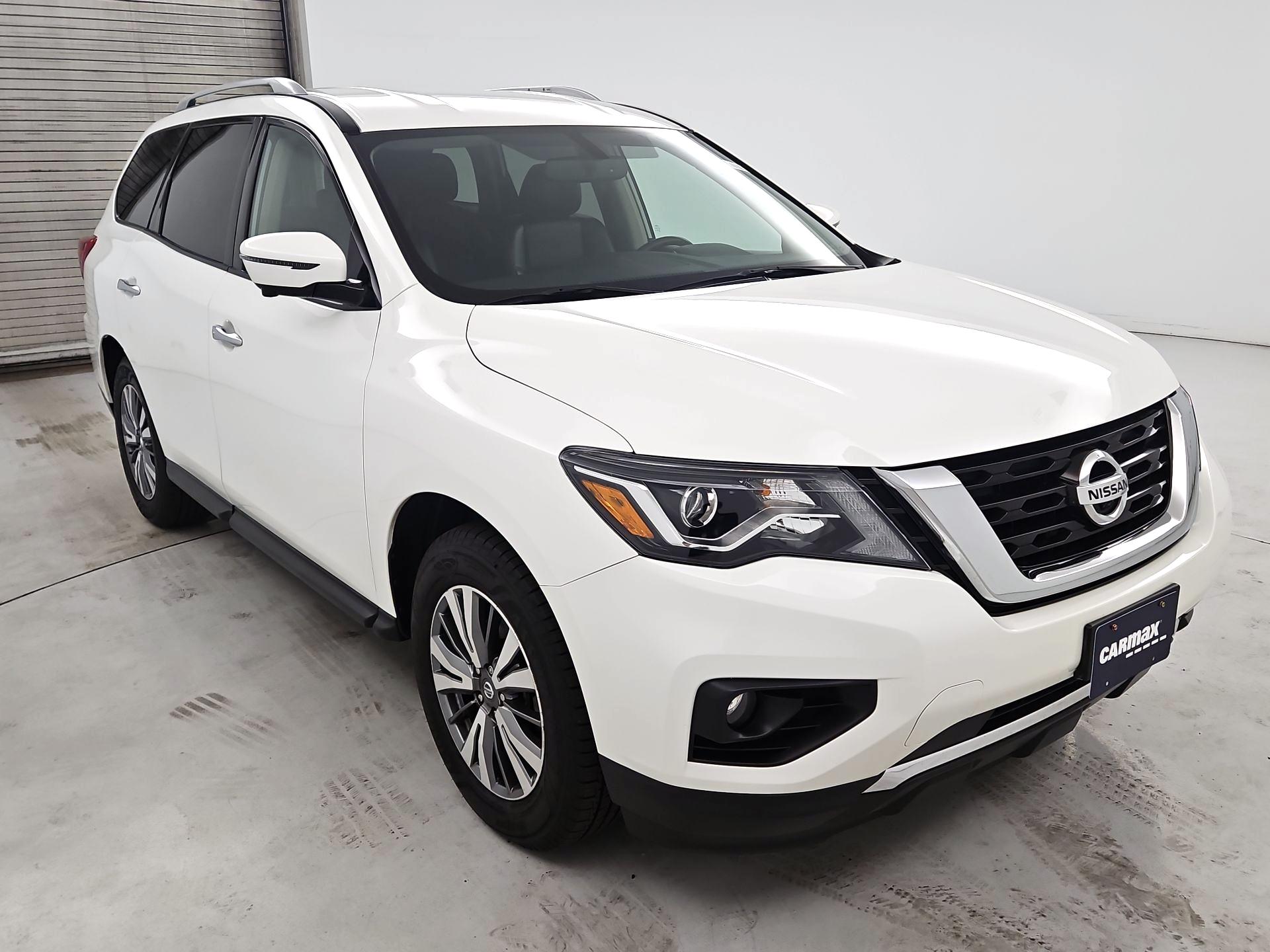 Thumbnail: 2019 Nissan Pathfinder - 1