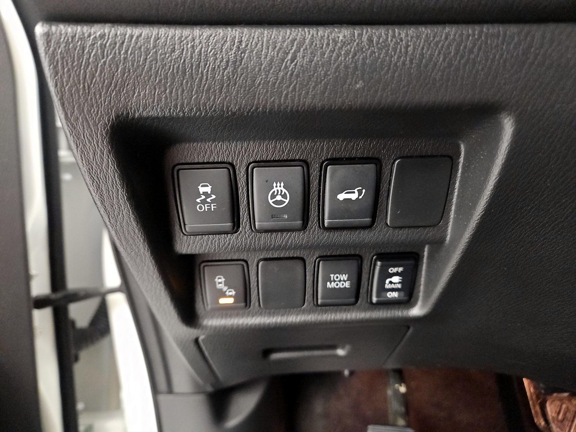 Thumbnail: 2019 Nissan Pathfinder - 11