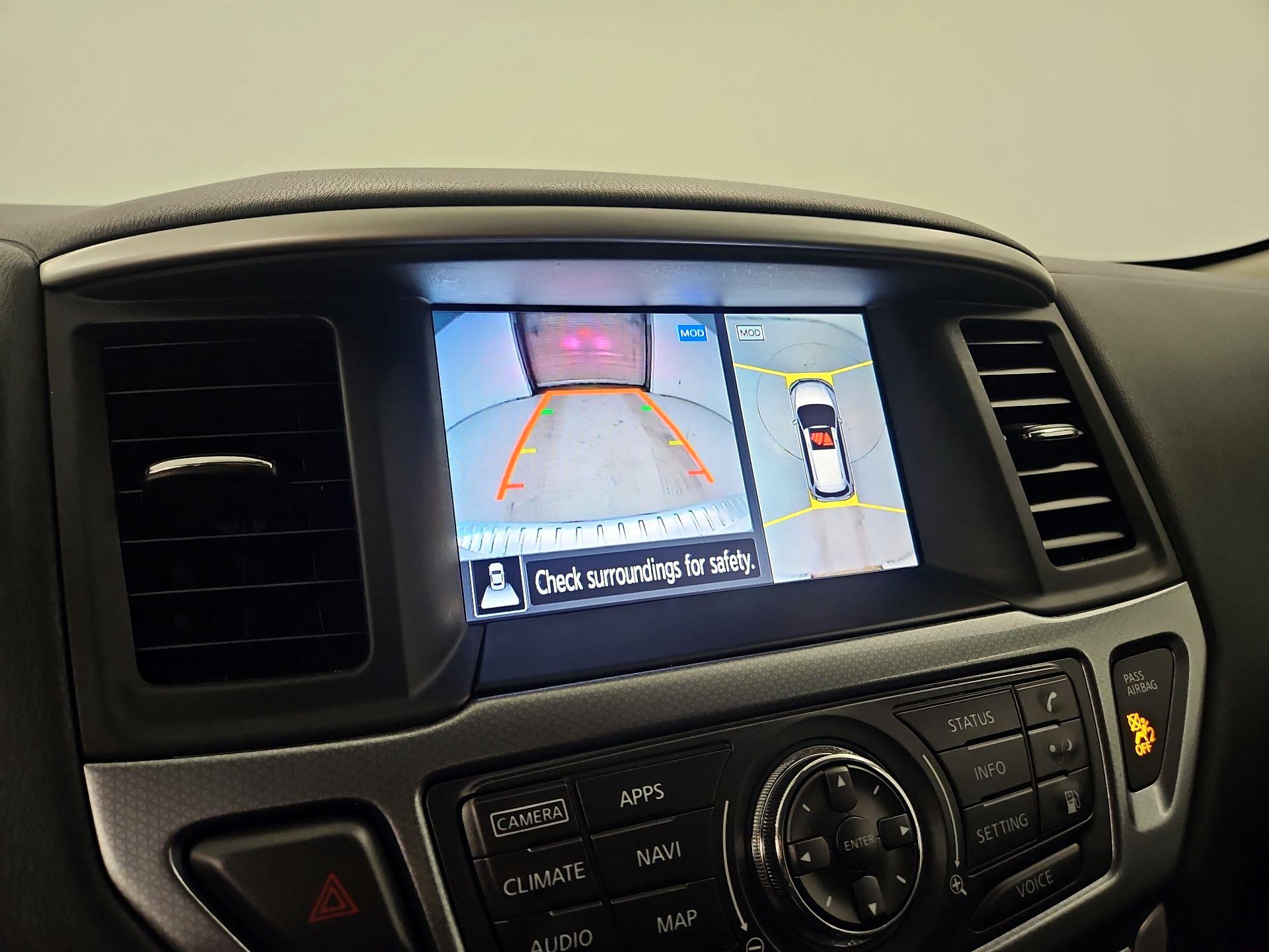 Thumbnail: 2019 Nissan Pathfinder - 13