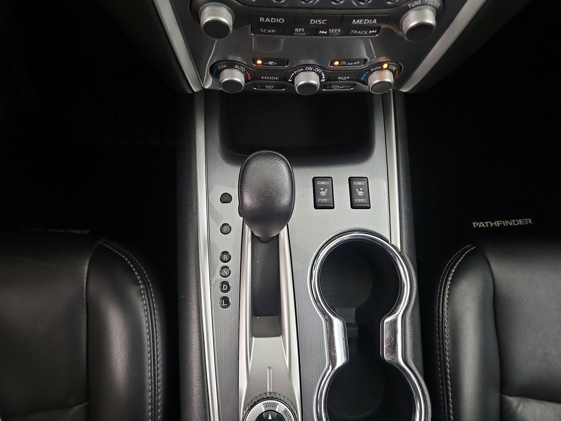 Thumbnail: 2019 Nissan Pathfinder - 16
