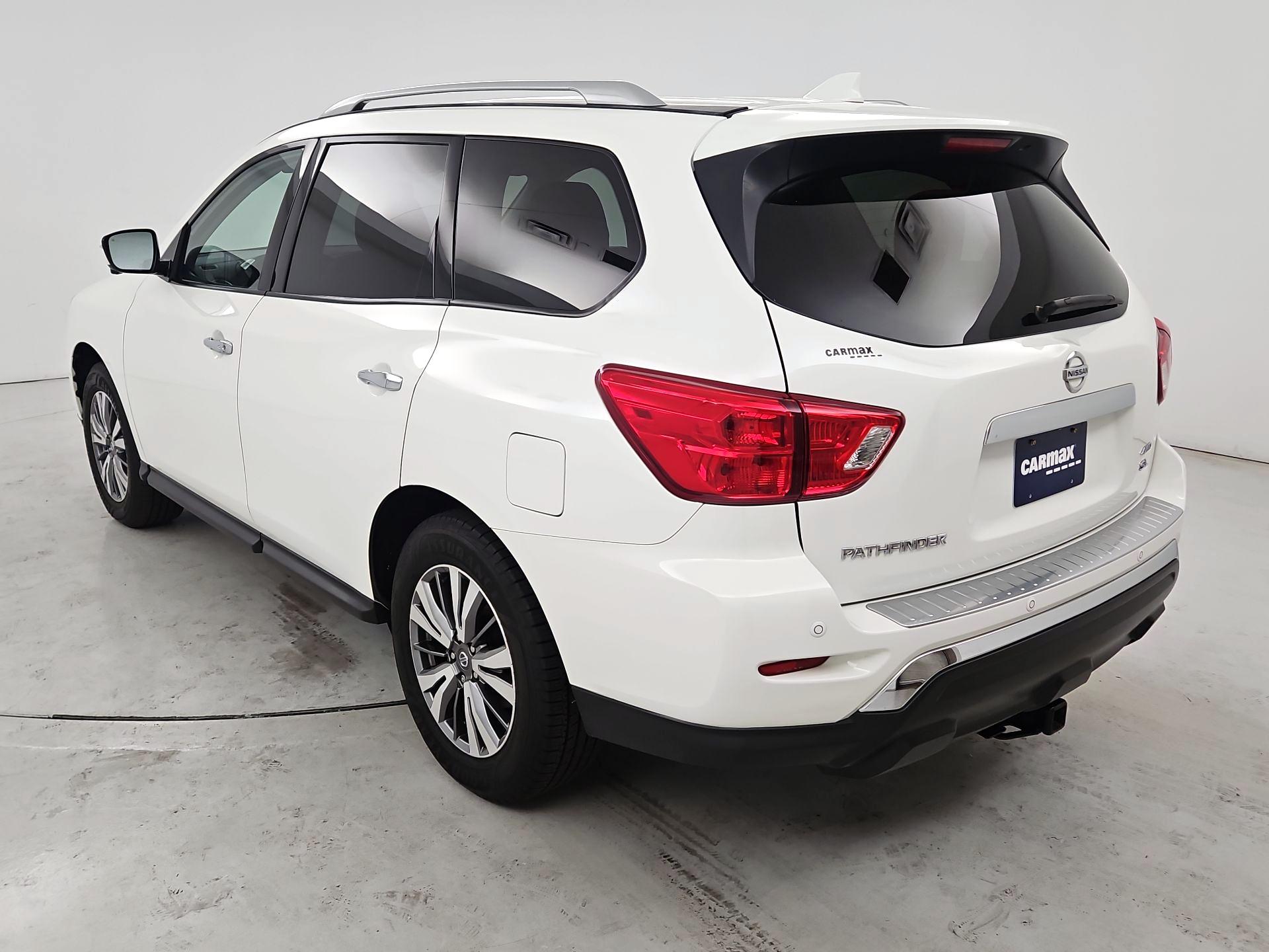 Thumbnail: 2019 Nissan Pathfinder - 7