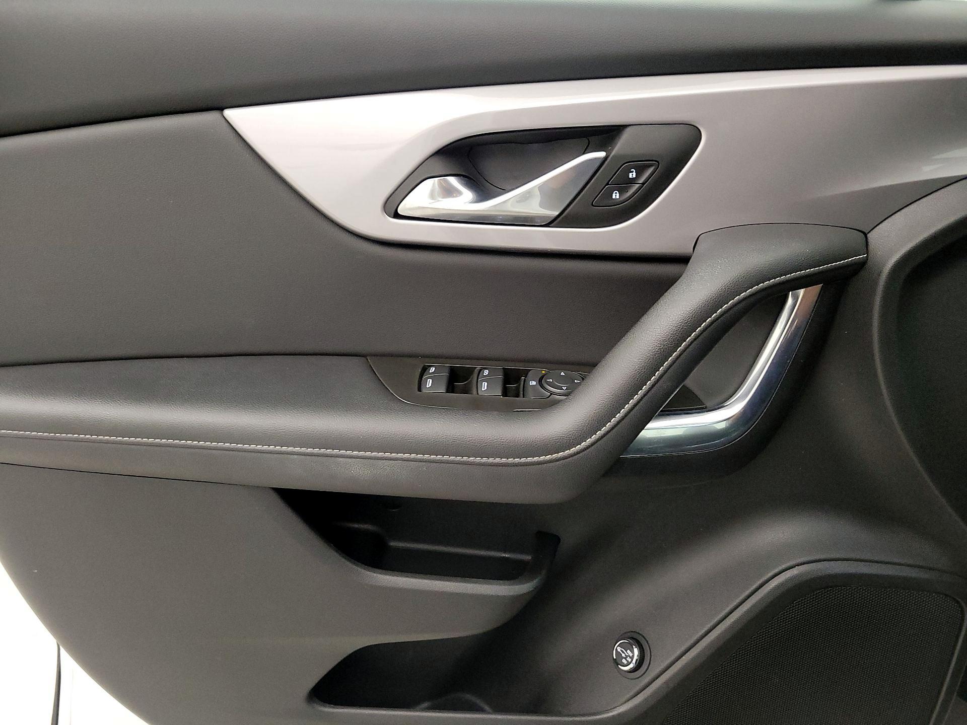 Thumbnail: 2023 Chevrolet Blazer - 12