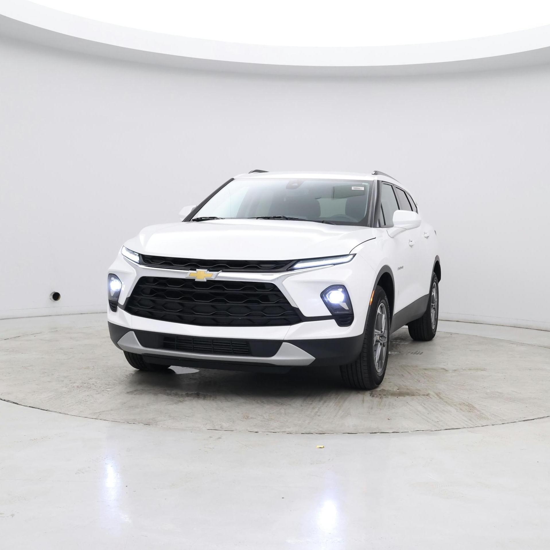Thumbnail: 2023 Chevrolet Blazer - 4