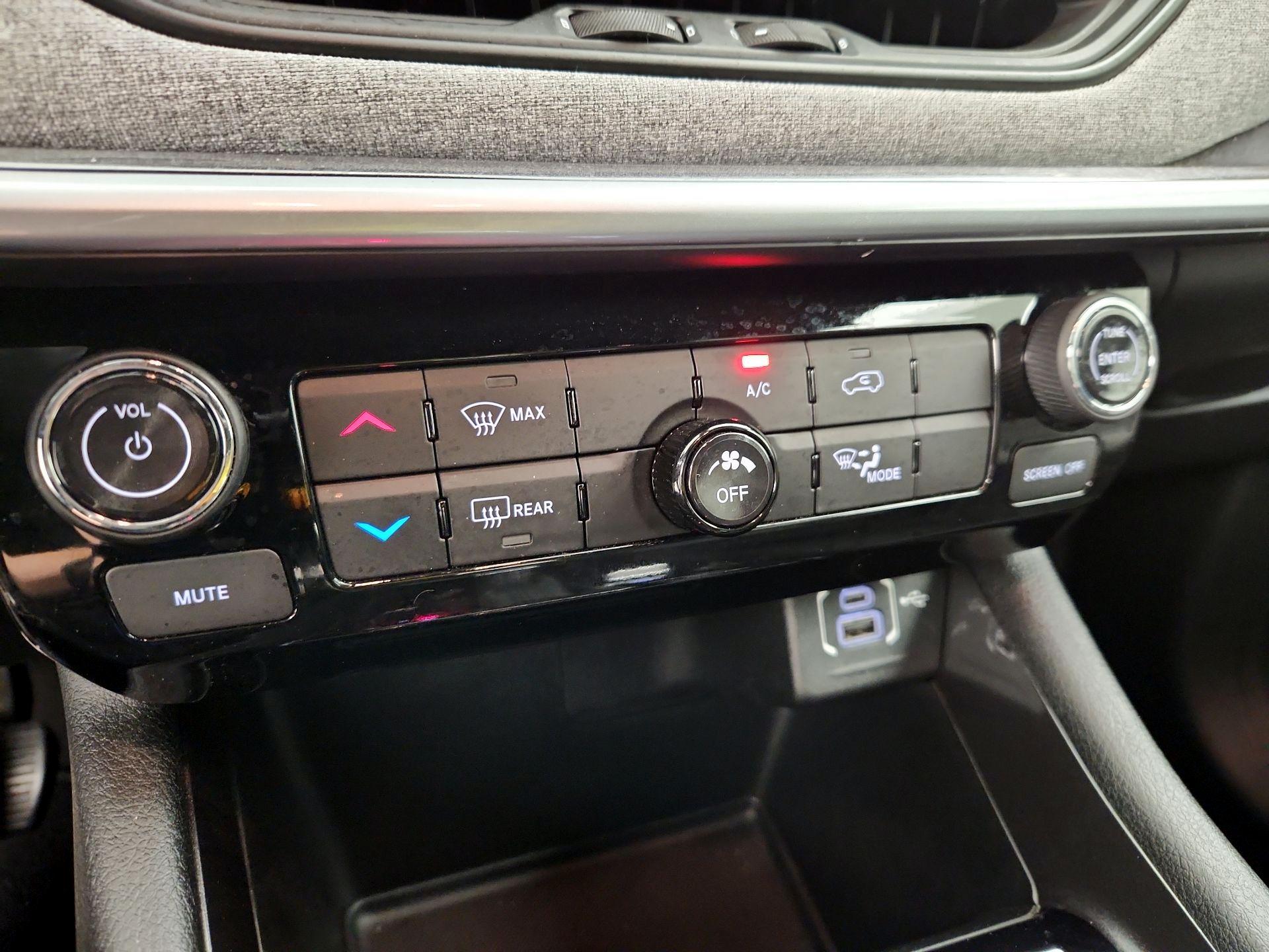 Thumbnail: 2023 Jeep Compass - 16