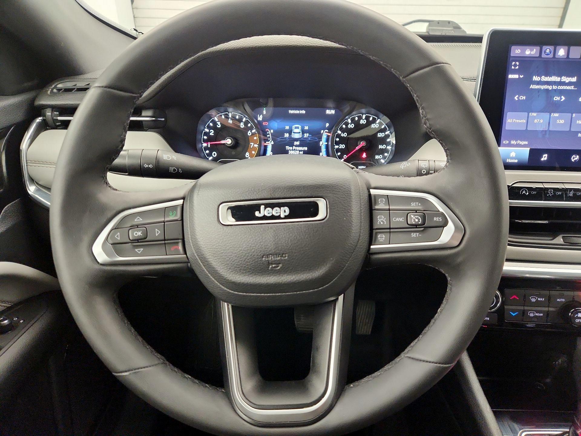Thumbnail: 2023 Jeep Compass - 10