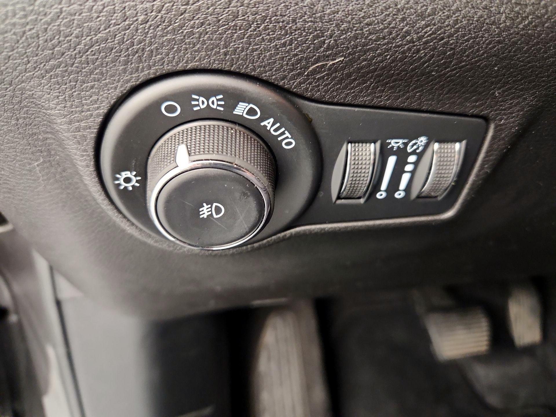 Thumbnail: 2023 Jeep Compass - 13