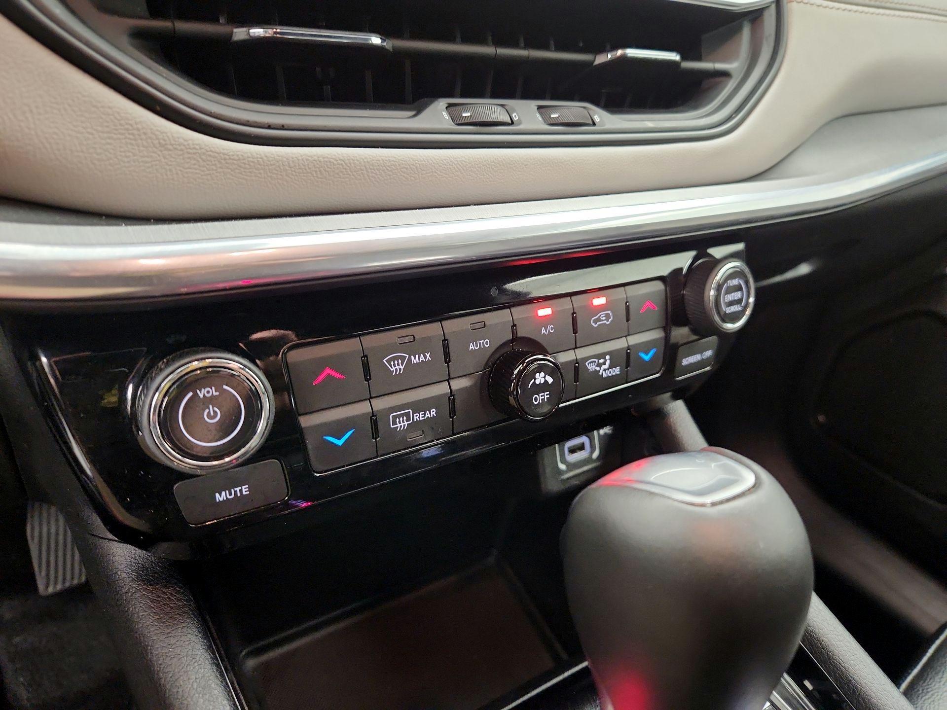 Thumbnail: 2024 Jeep Compass - 16