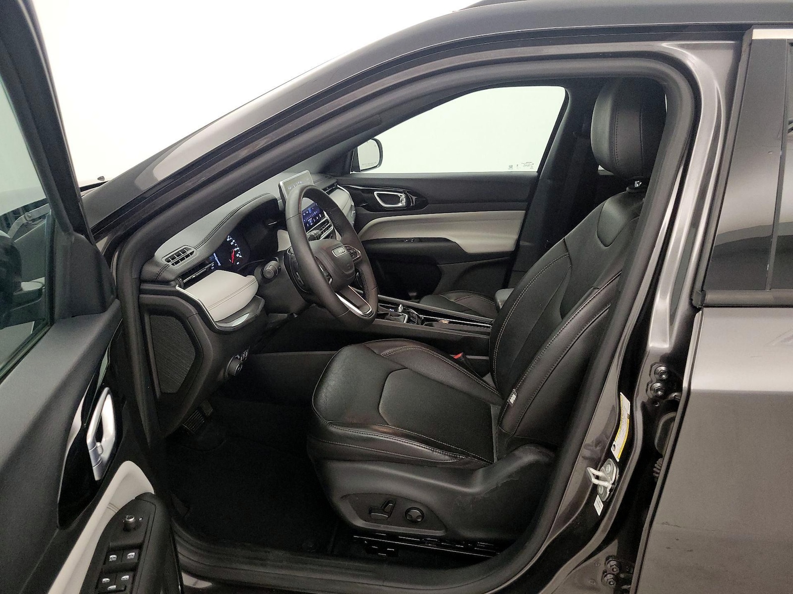 2023 Jeep Compass Limited - Photo 12