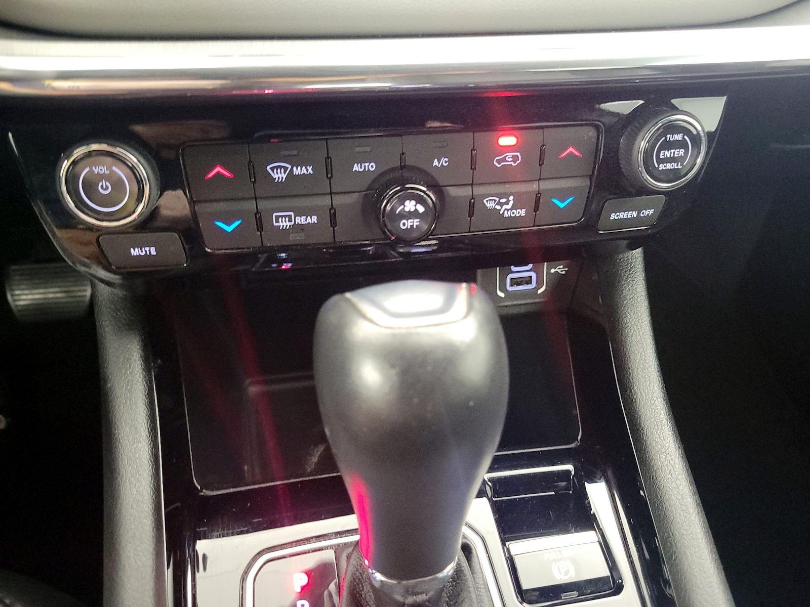 2023 Jeep Compass Limited - Photo 18