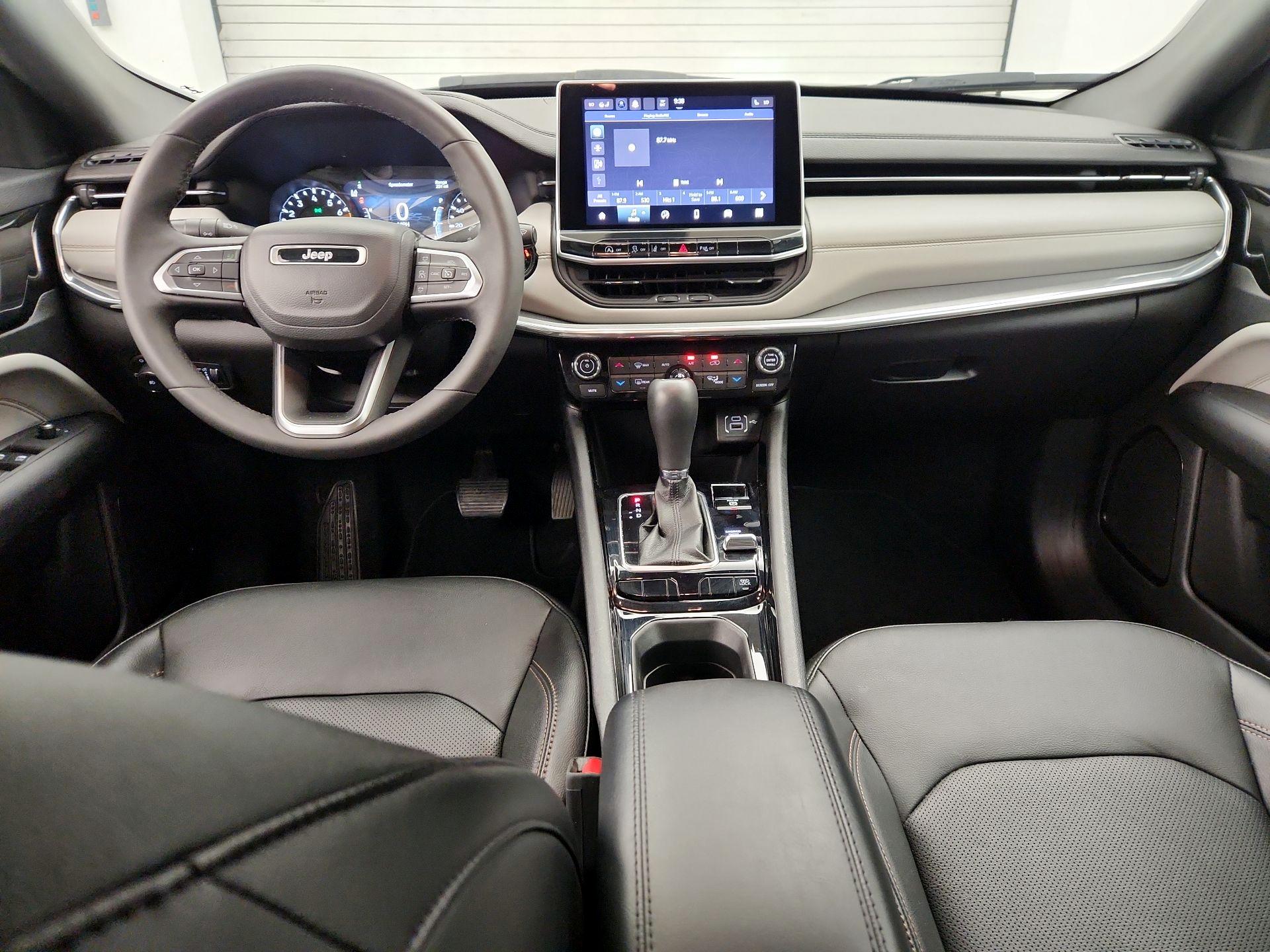 Thumbnail: 2023 Jeep Compass - 9
