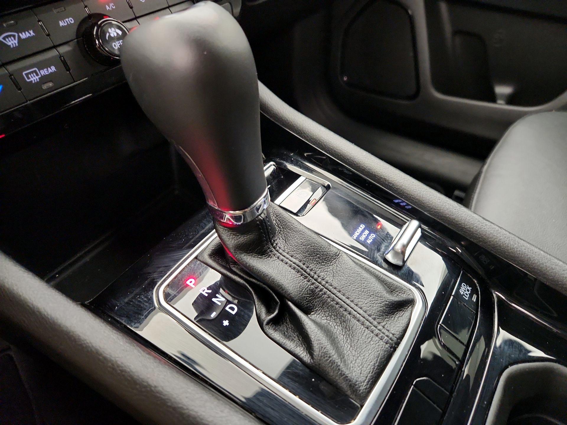 Thumbnail: 2023 Jeep Compass - 17