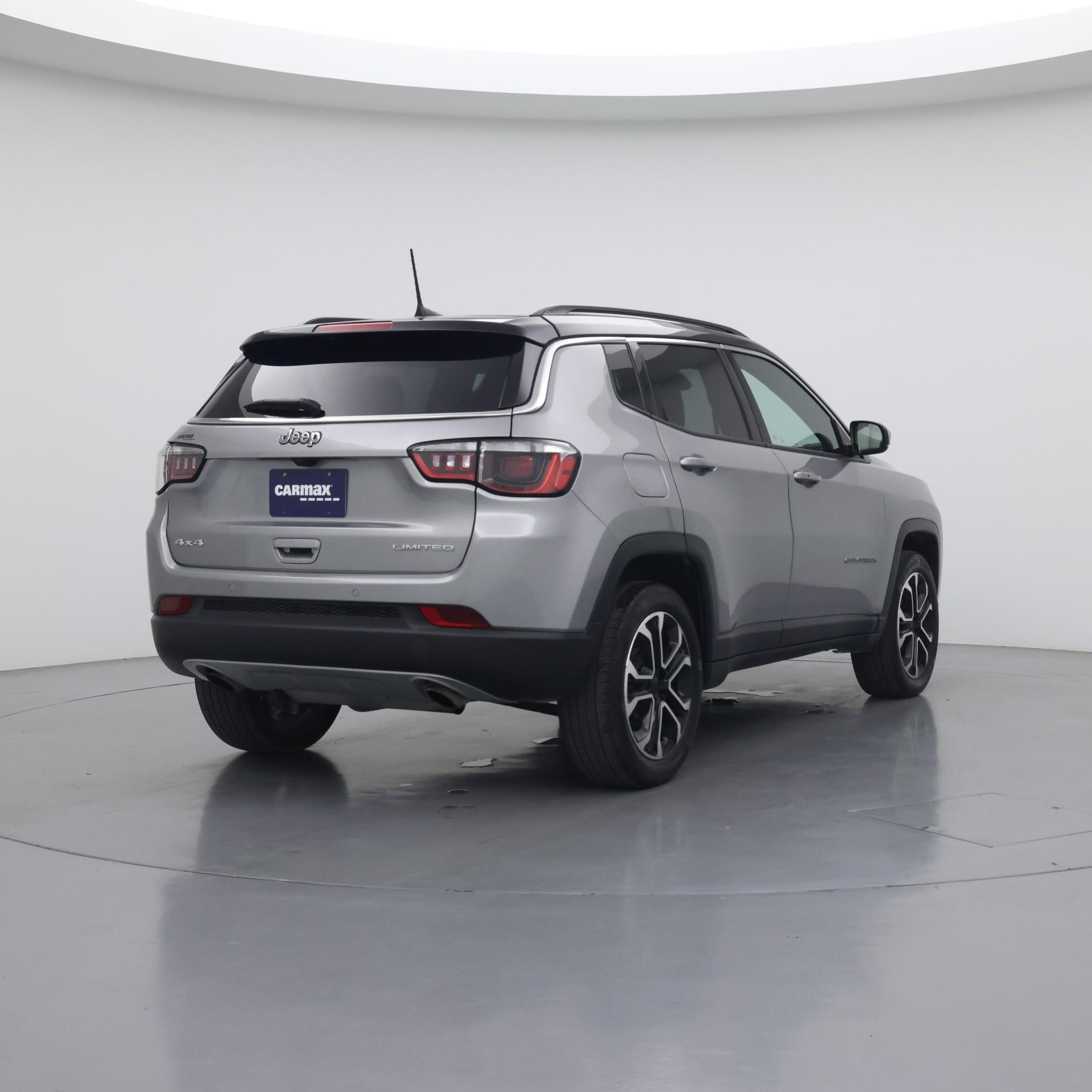 Thumbnail: 2023 Jeep Compass - 8