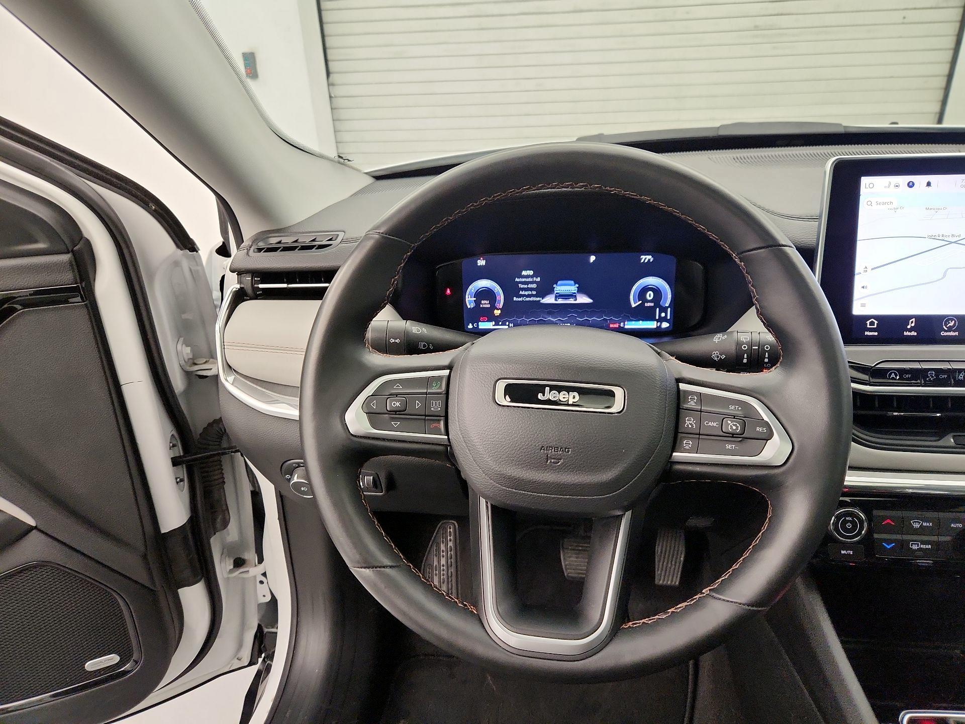 Thumbnail: 2022 Jeep Compass - 10