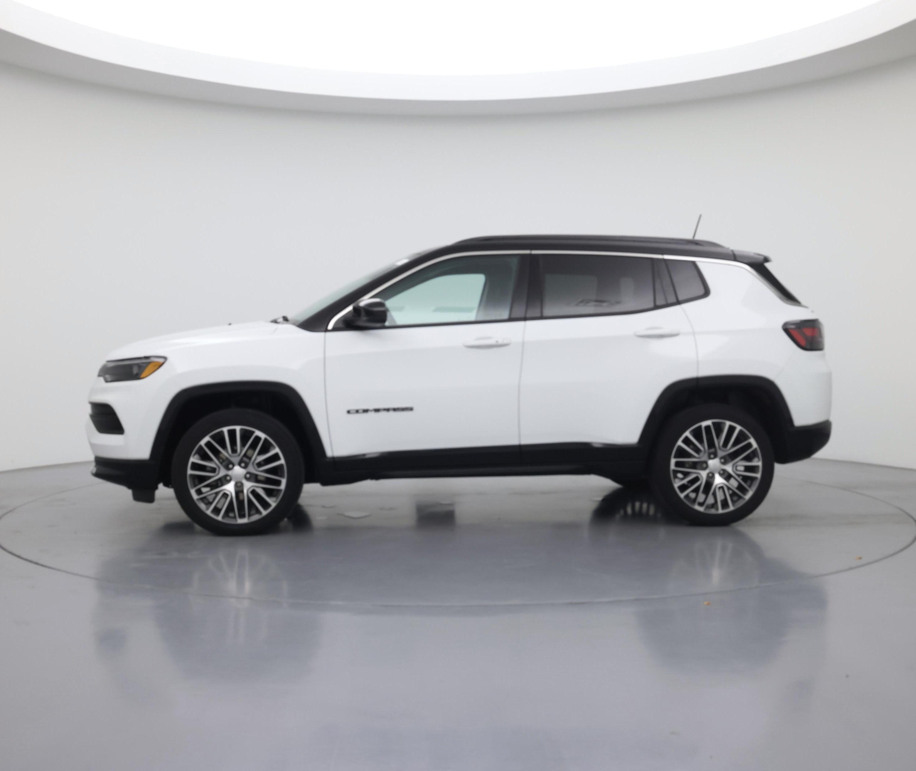 Thumbnail: 2022 Jeep Compass - 3