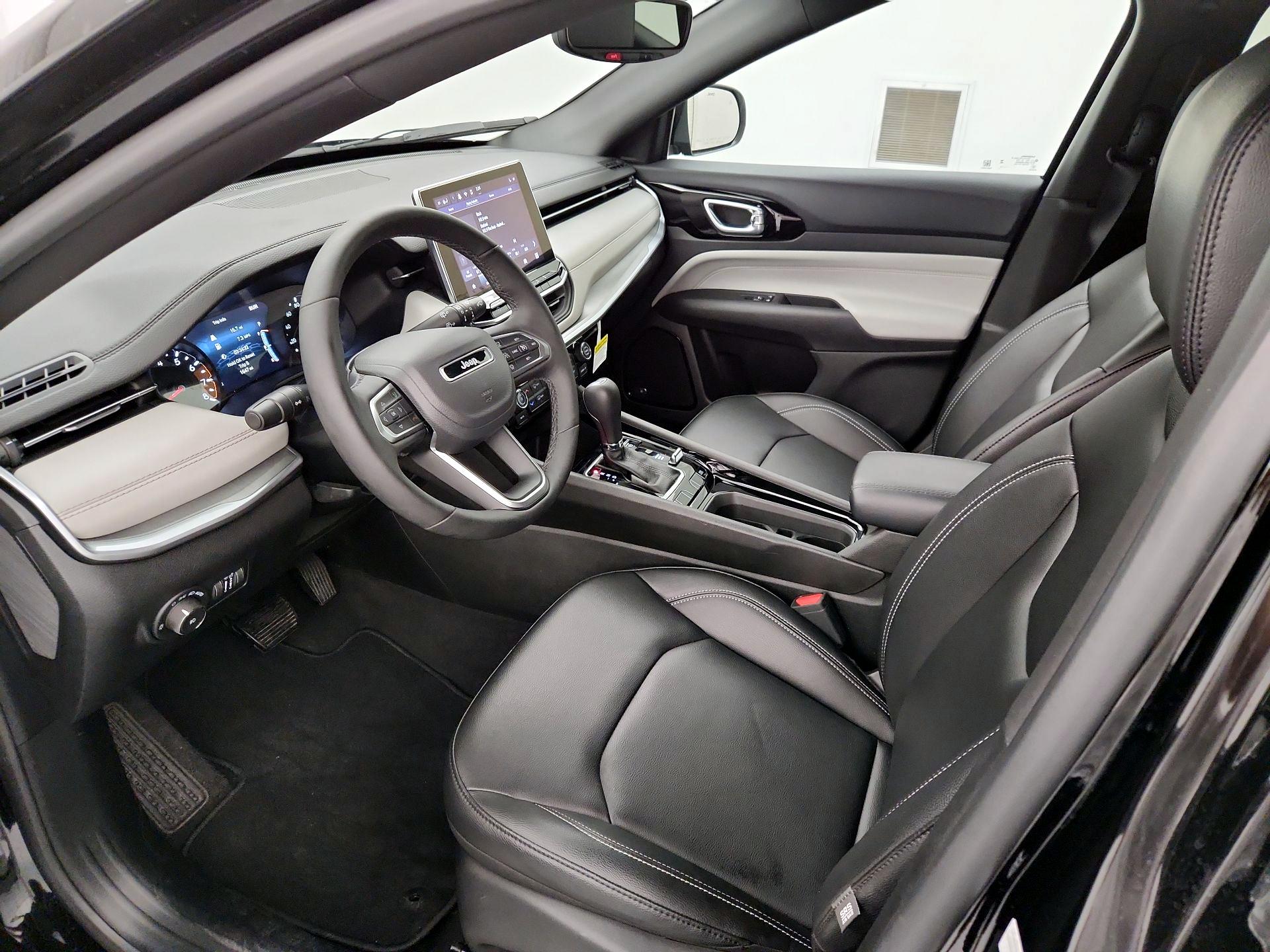 Thumbnail: 2025 Jeep Compass - 11