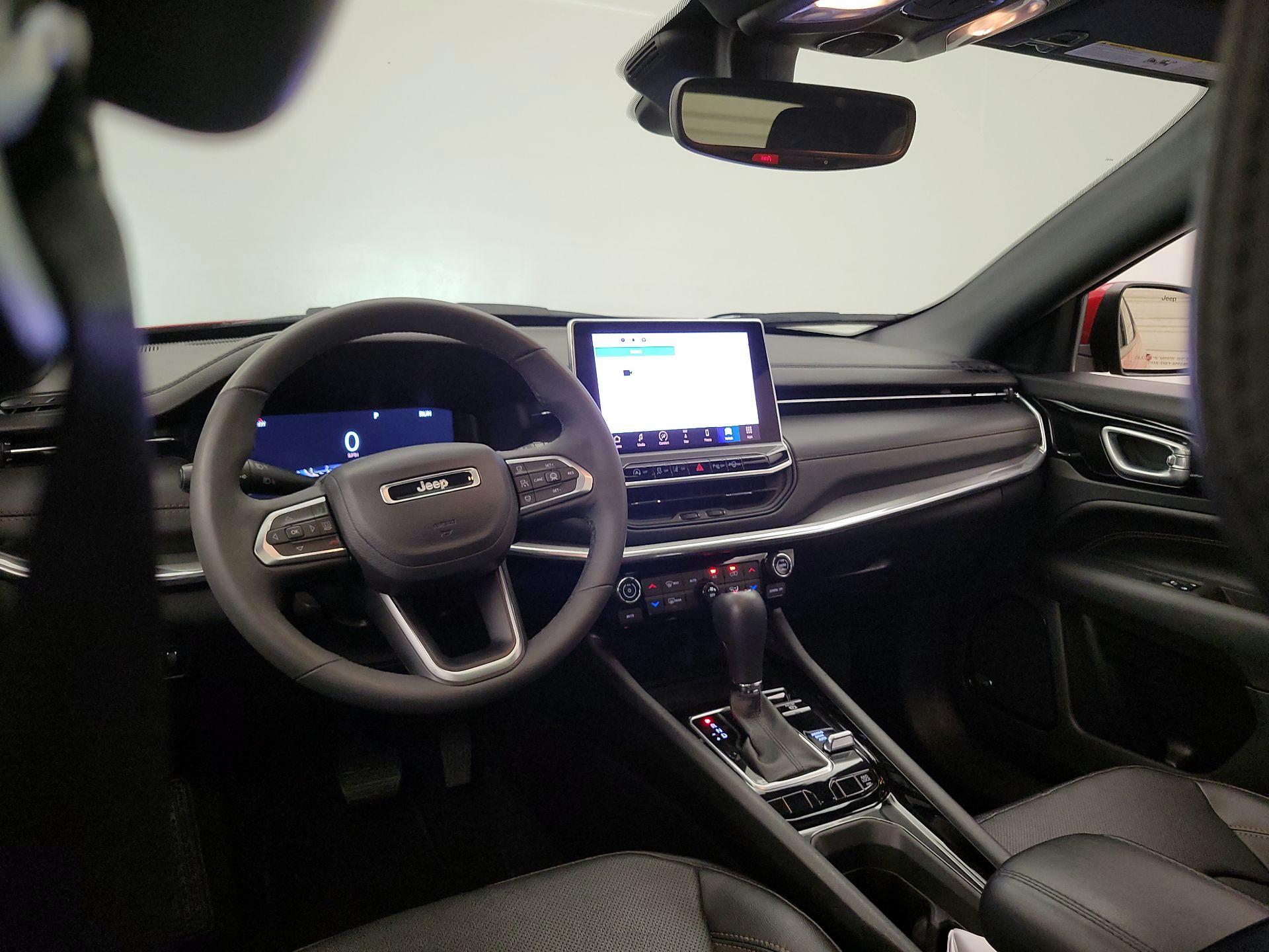 Thumbnail: 2023 Jeep Compass - 9