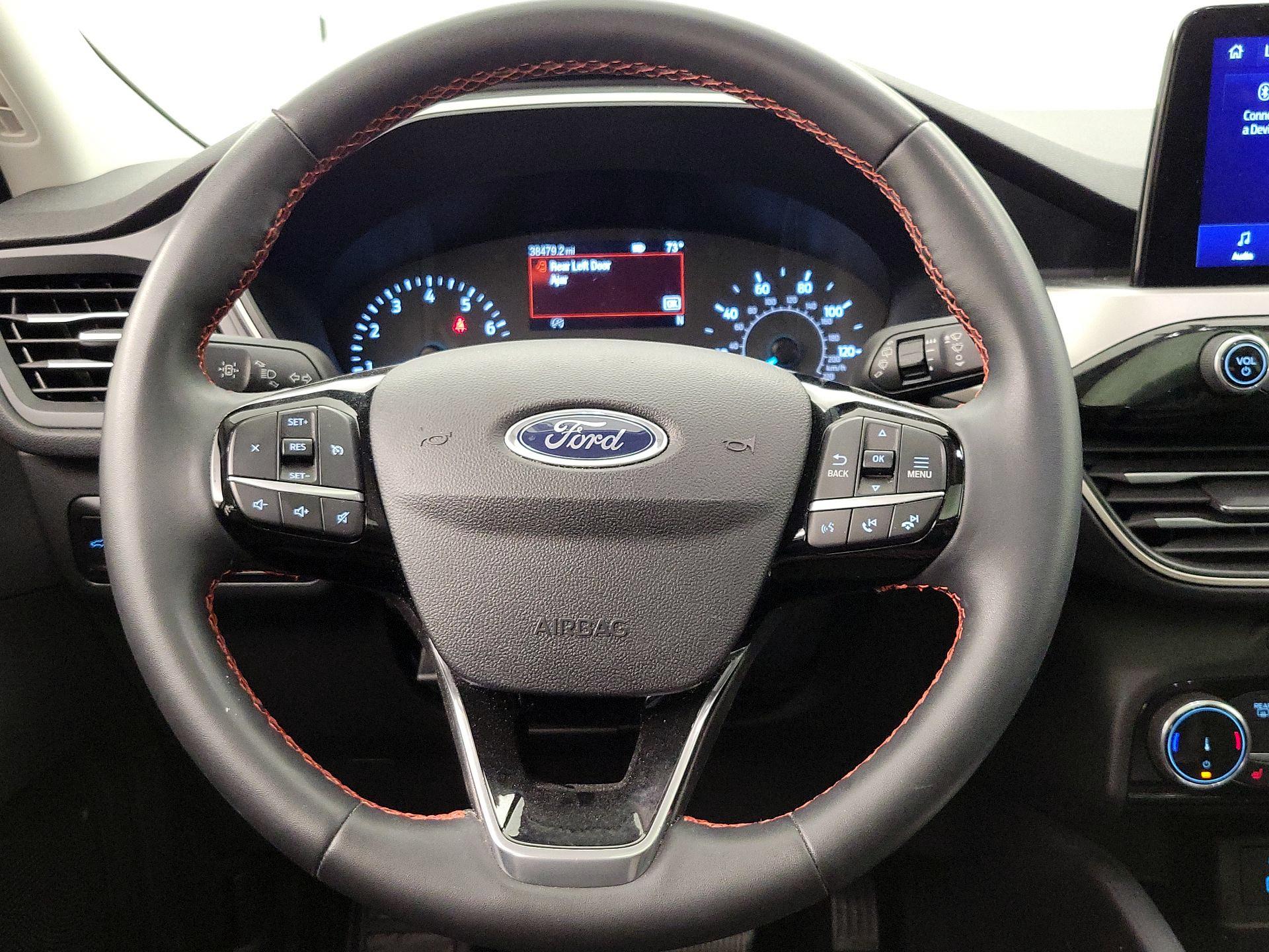 Thumbnail: 2022 Ford Escape - 10