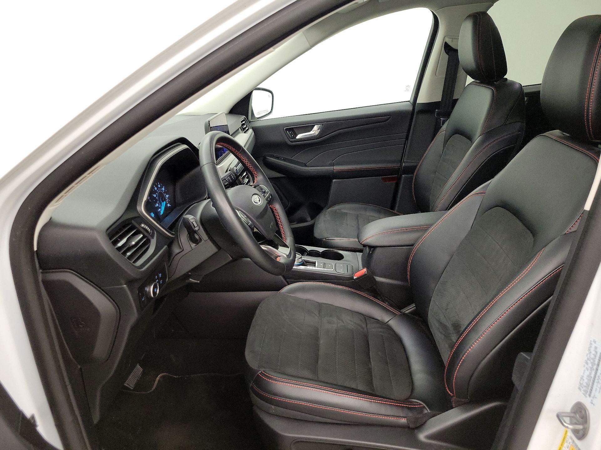 Thumbnail: 2022 Ford Escape - 11