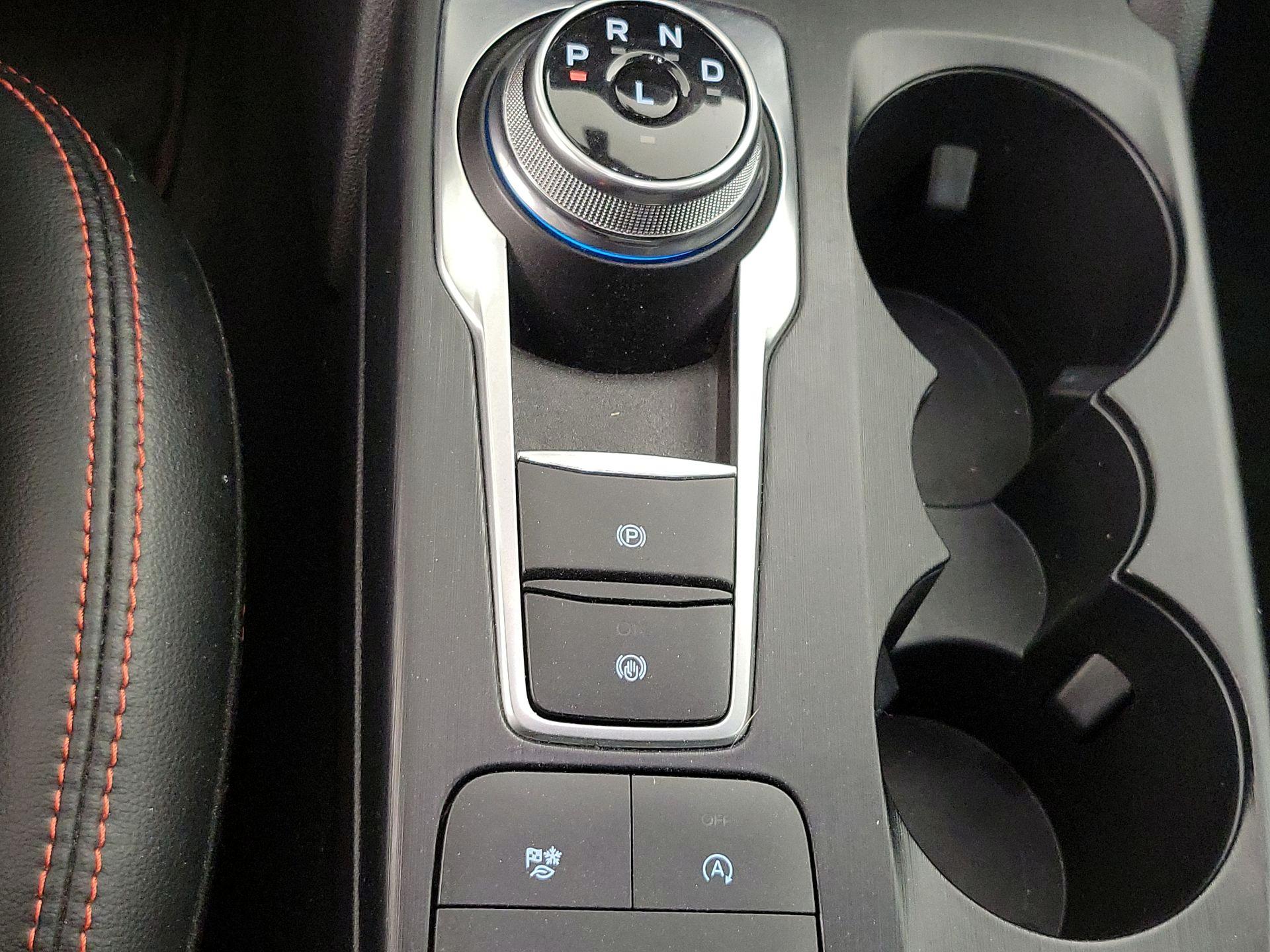 Thumbnail: 2022 Ford Escape - 17