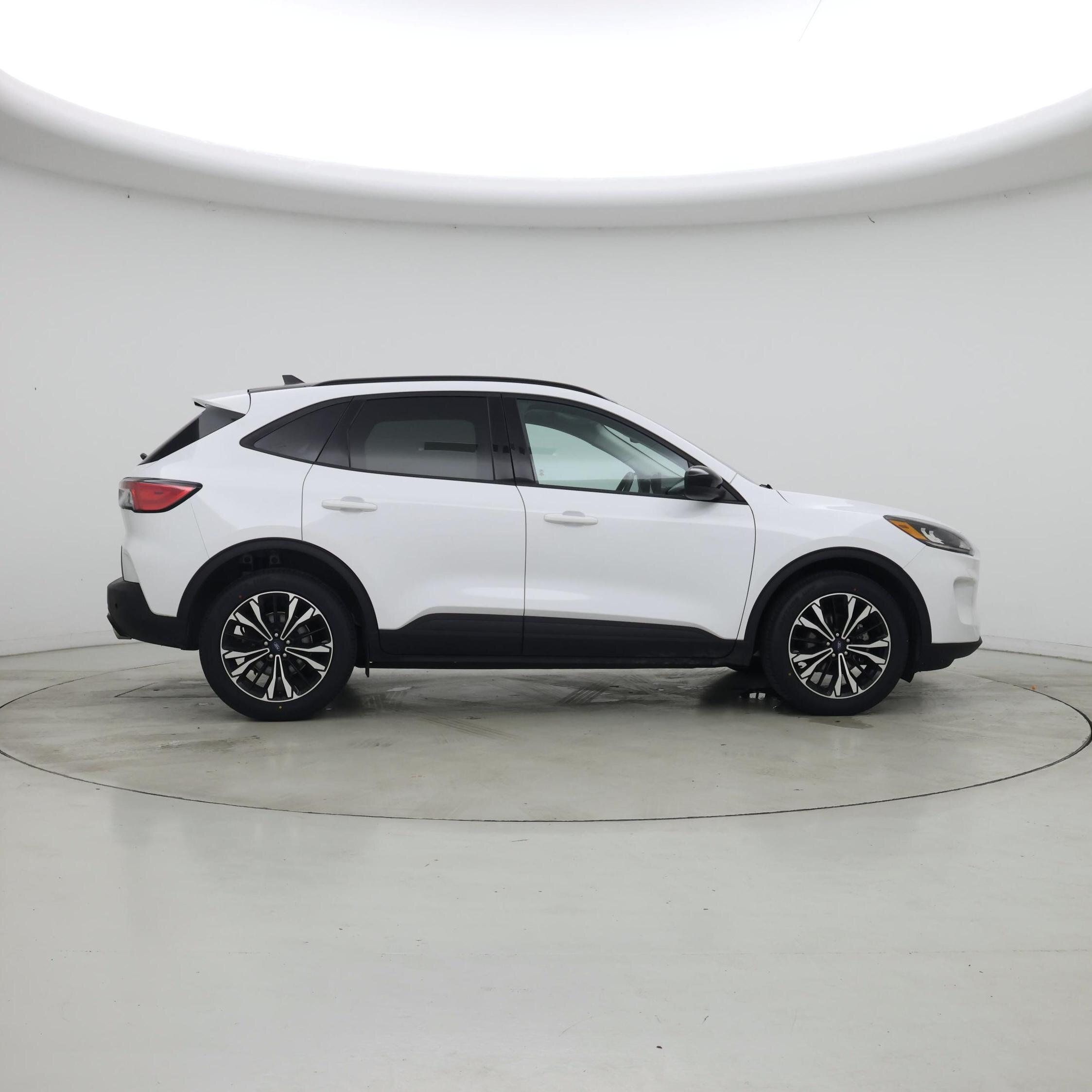 Thumbnail: 2022 Ford Escape - 7