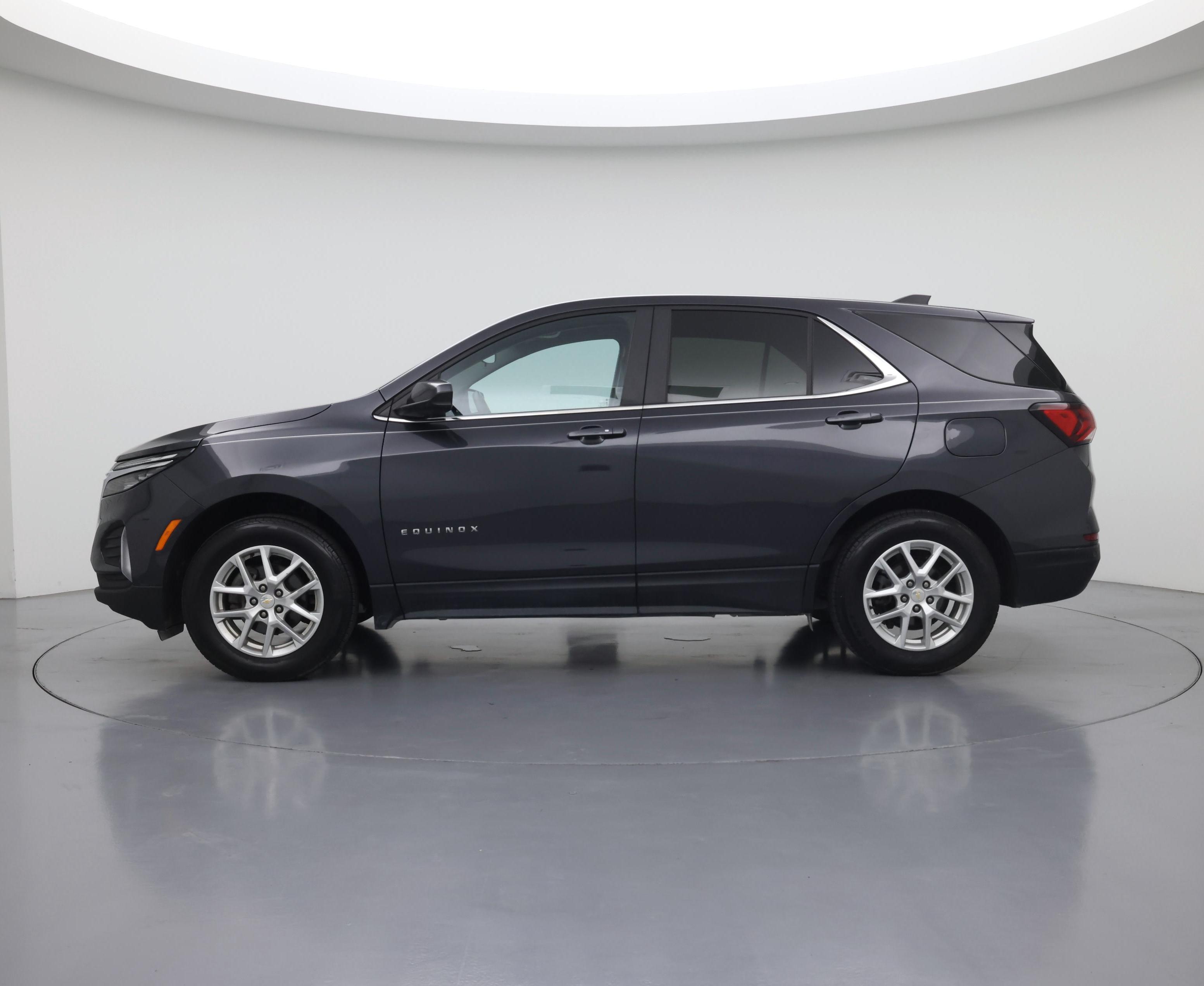 Thumbnail: 2023 Chevrolet Equinox - 3