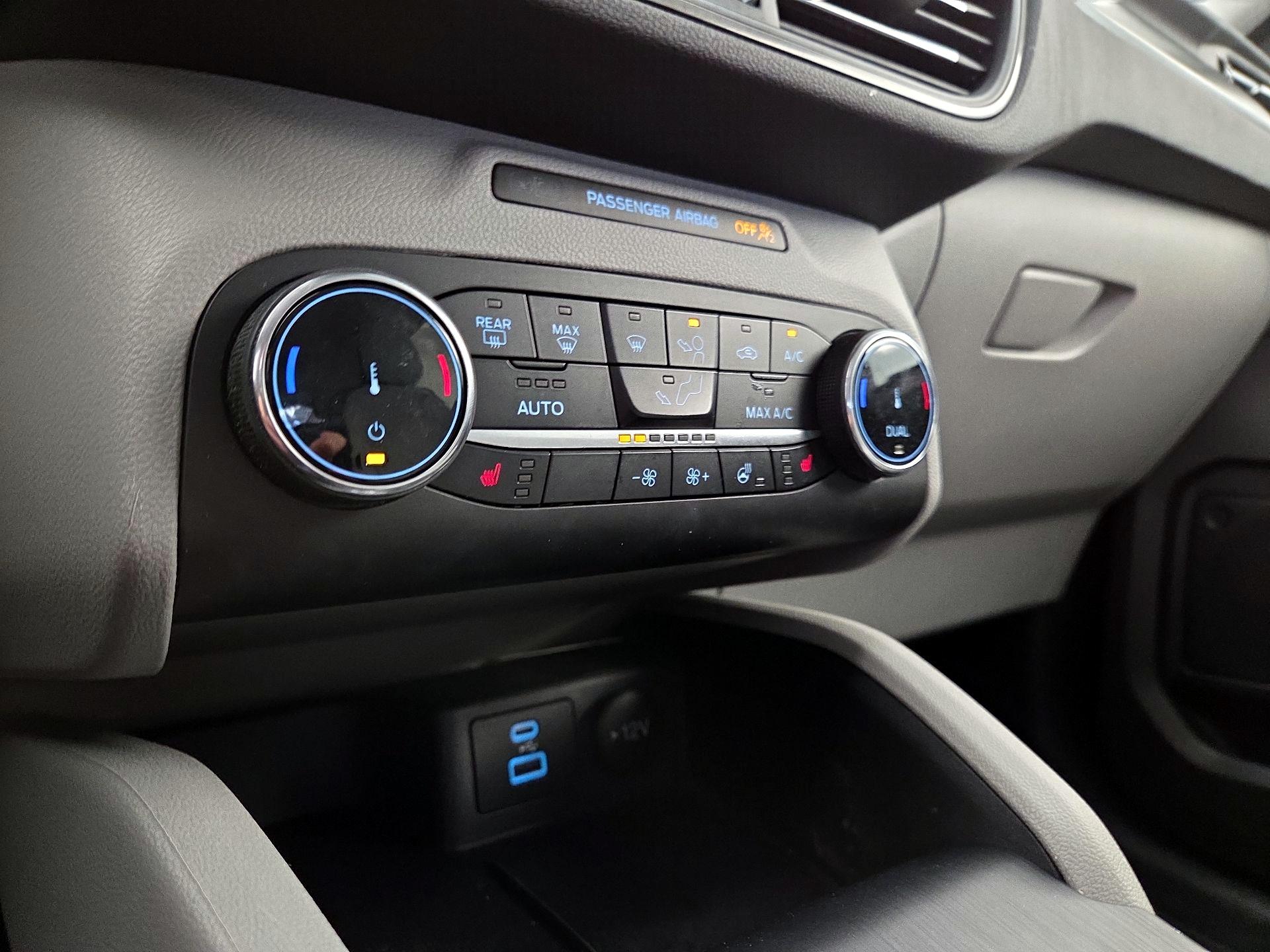 Thumbnail: 2023 Ford Escape - 16