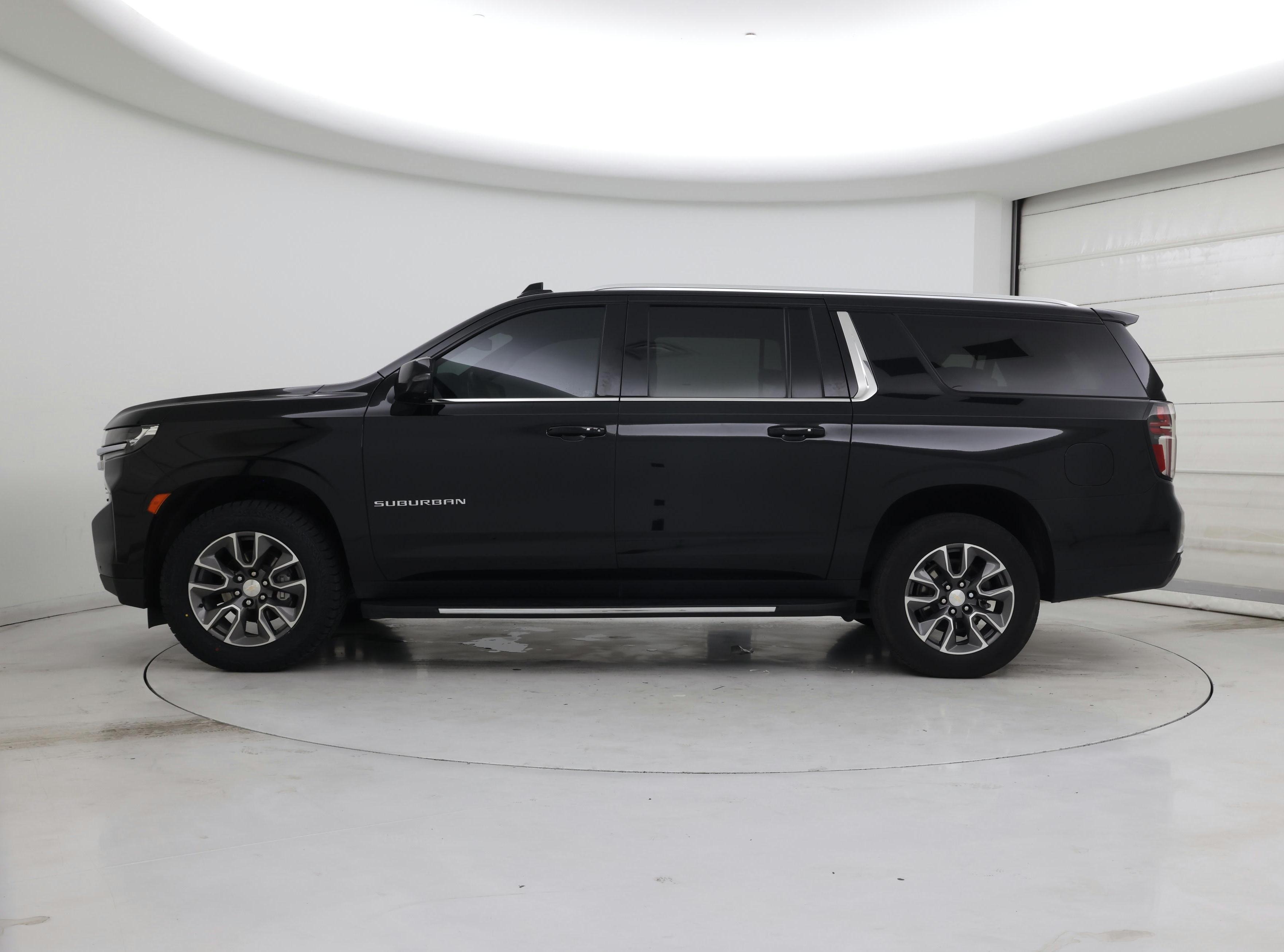 Thumbnail: 2024 Chevrolet Suburban - 3