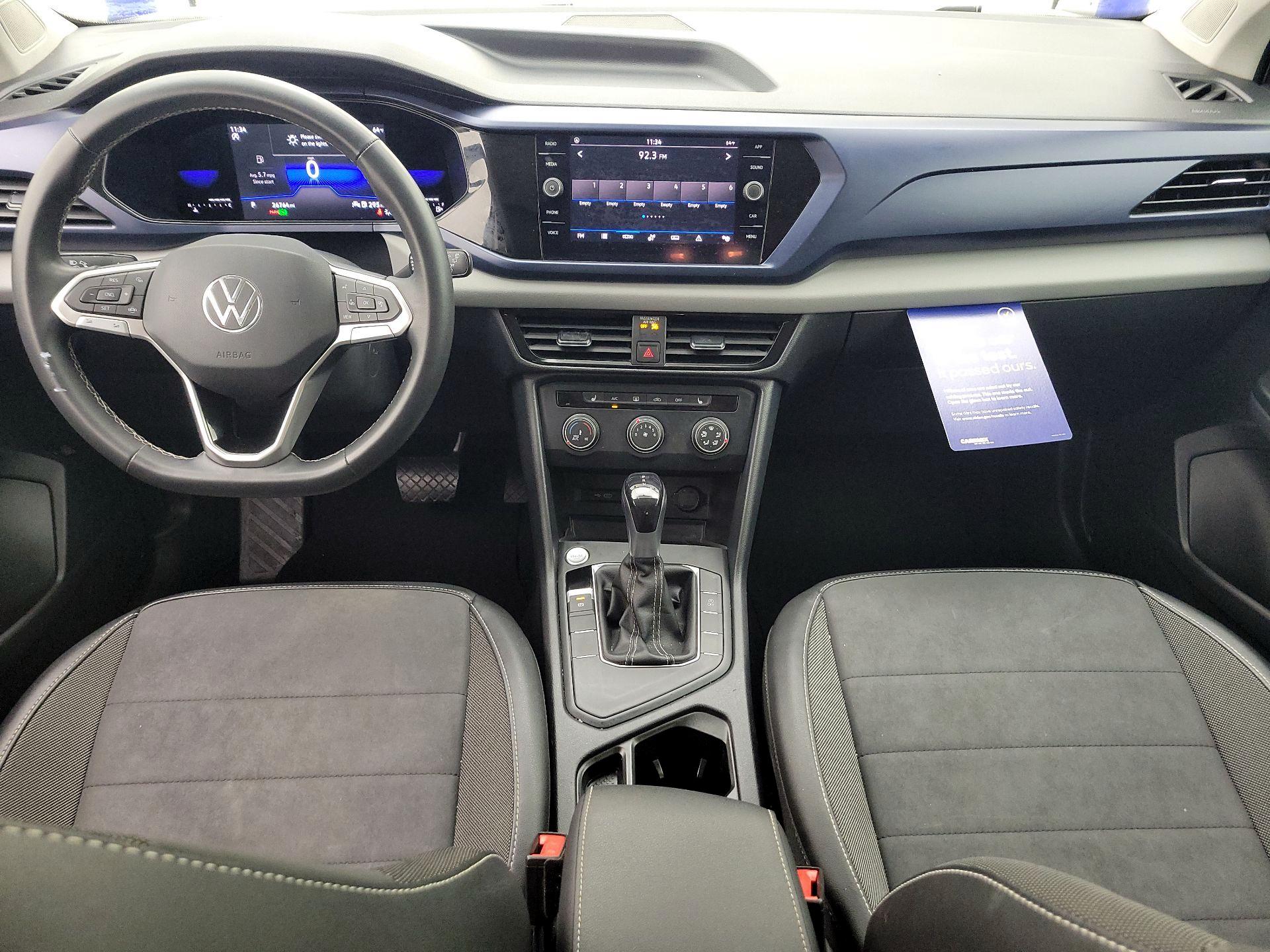 Thumbnail: 2022 Volkswagen Taos - 9
