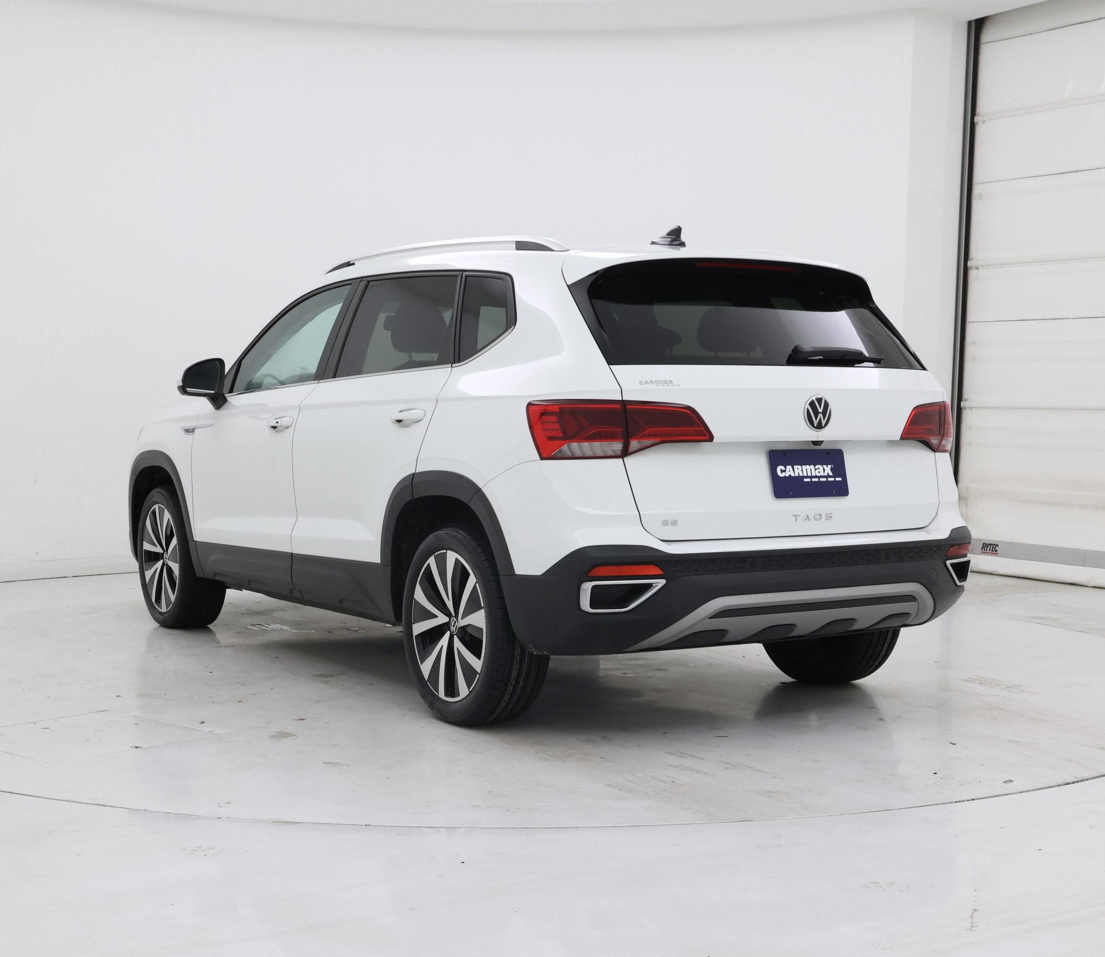 Thumbnail: 2022 Volkswagen Taos - 2