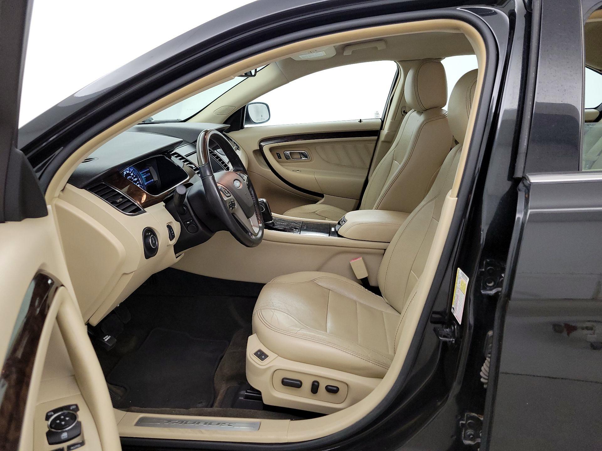 Thumbnail: 2014 Ford Taurus - 11