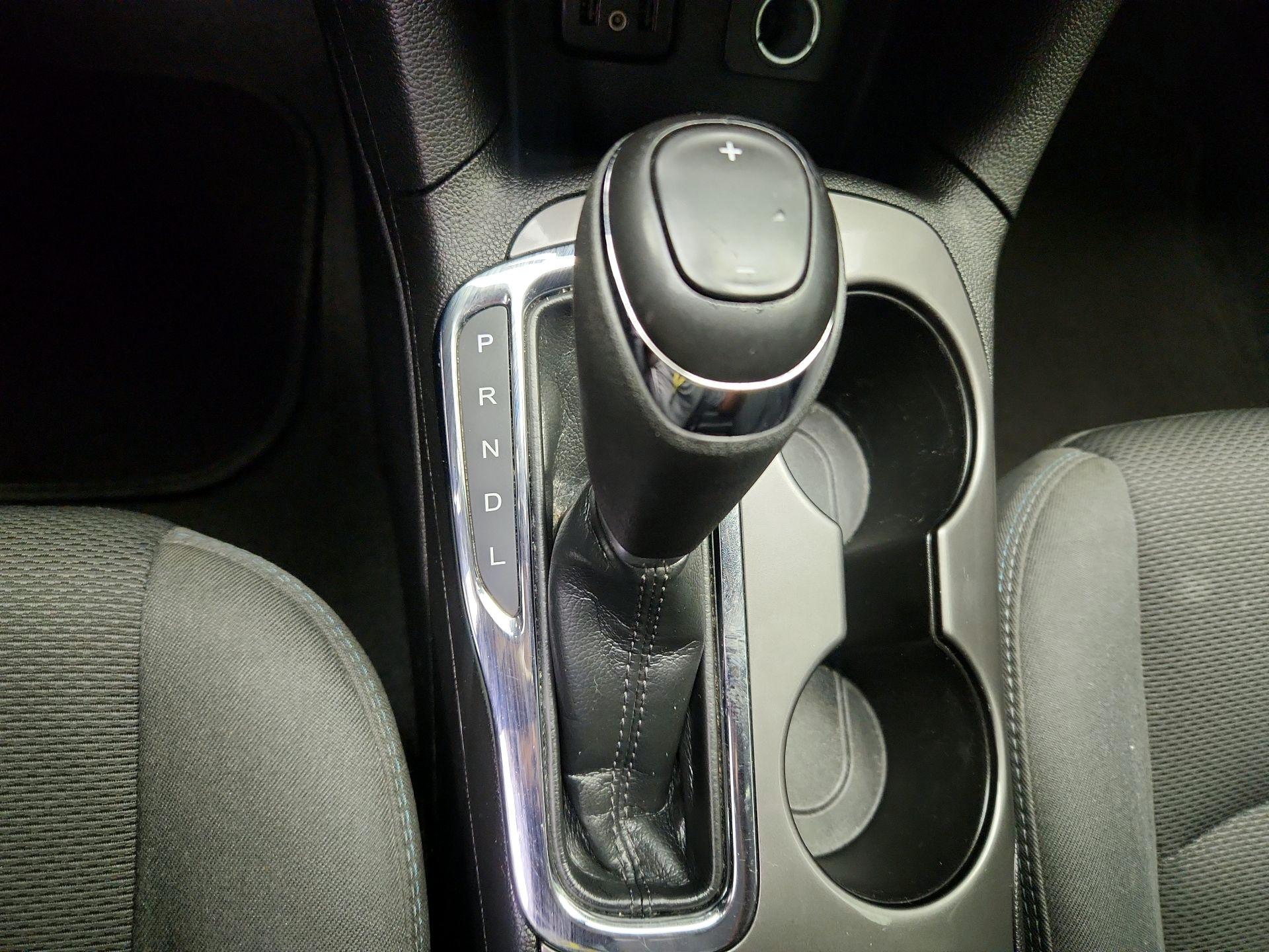 Thumbnail: 2019 Chevrolet Cruze - 17