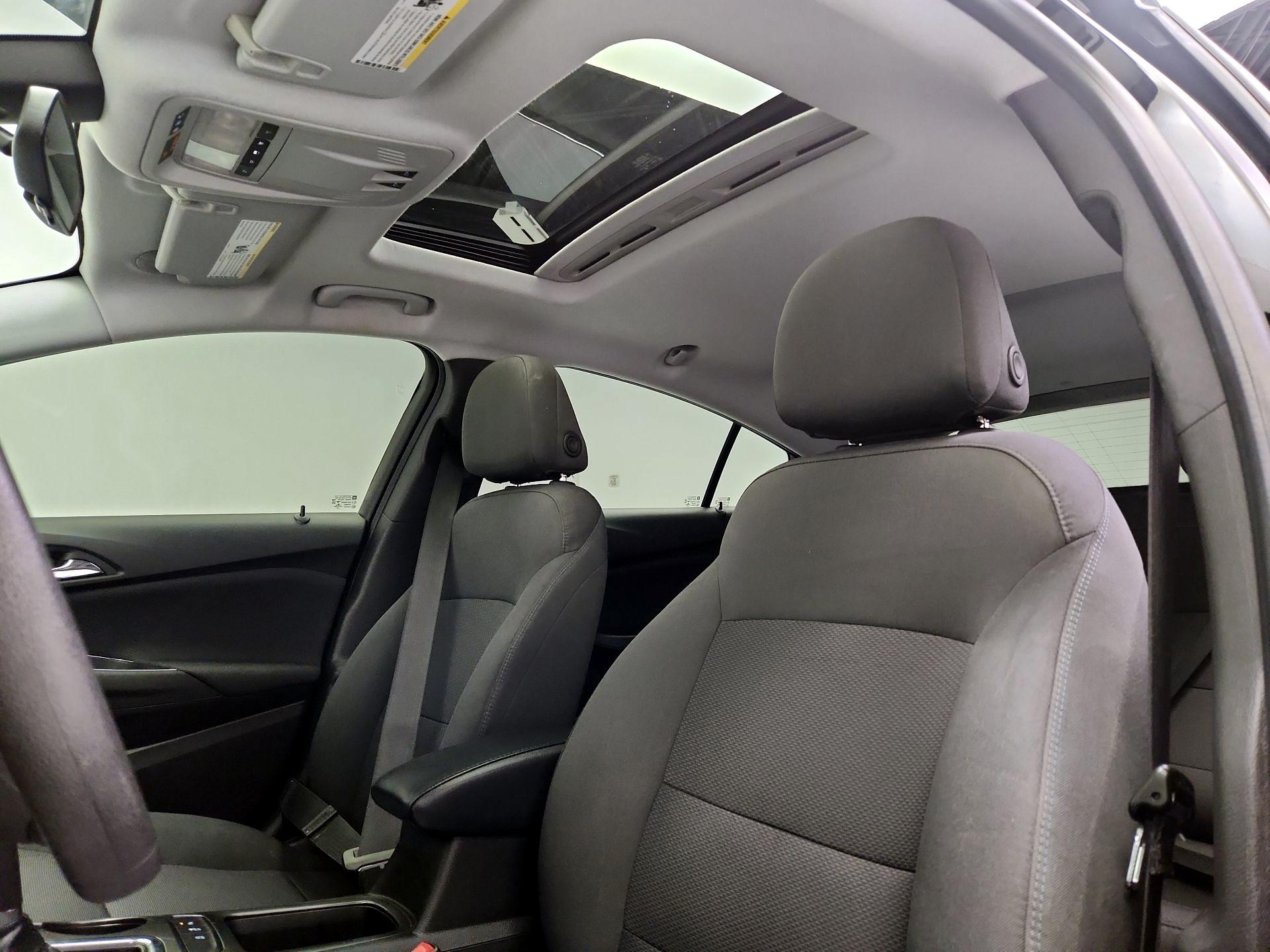 Thumbnail: 2019 Chevrolet Cruze - 19