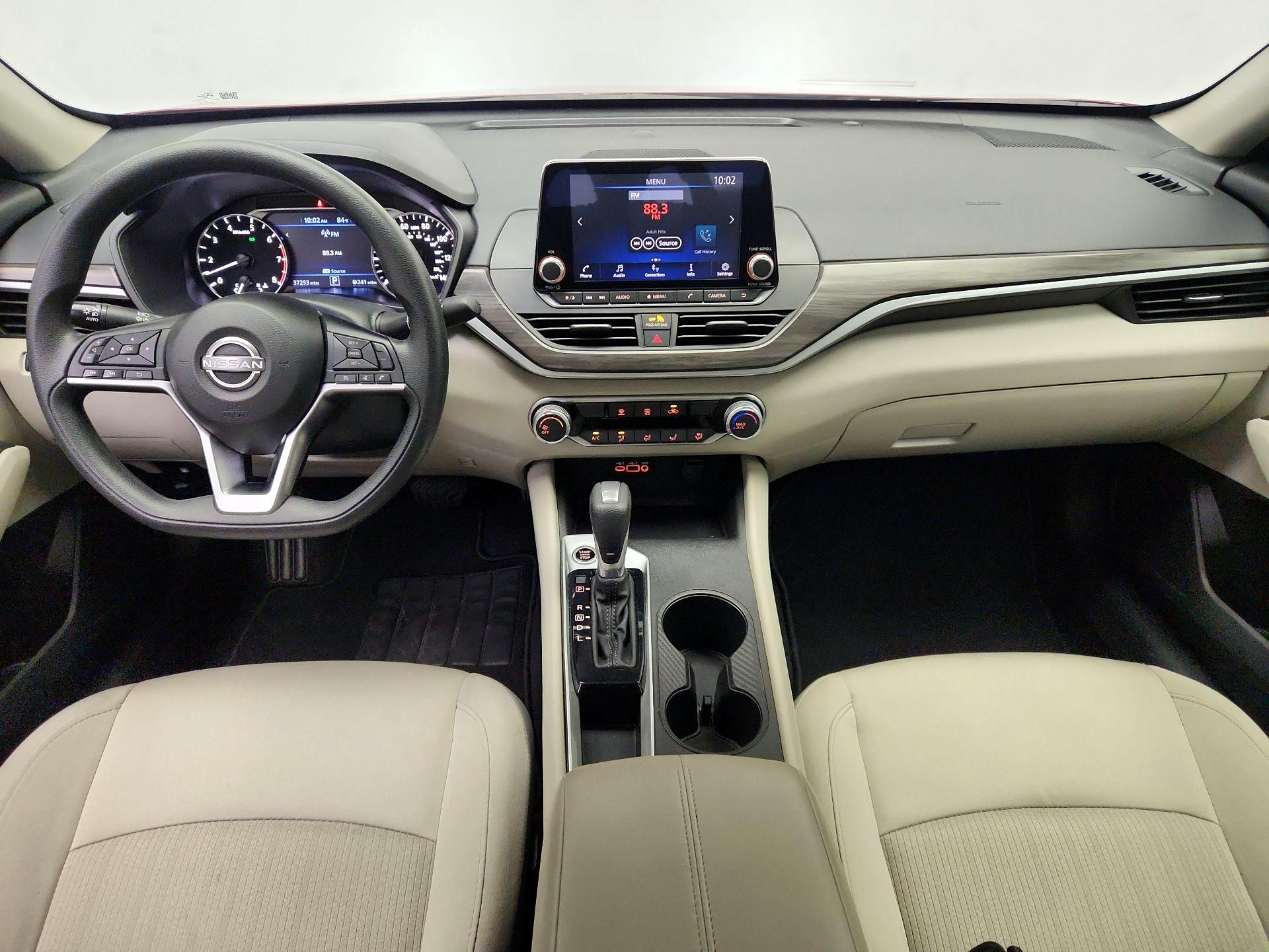 Thumbnail: 2025 Nissan Altima - 9