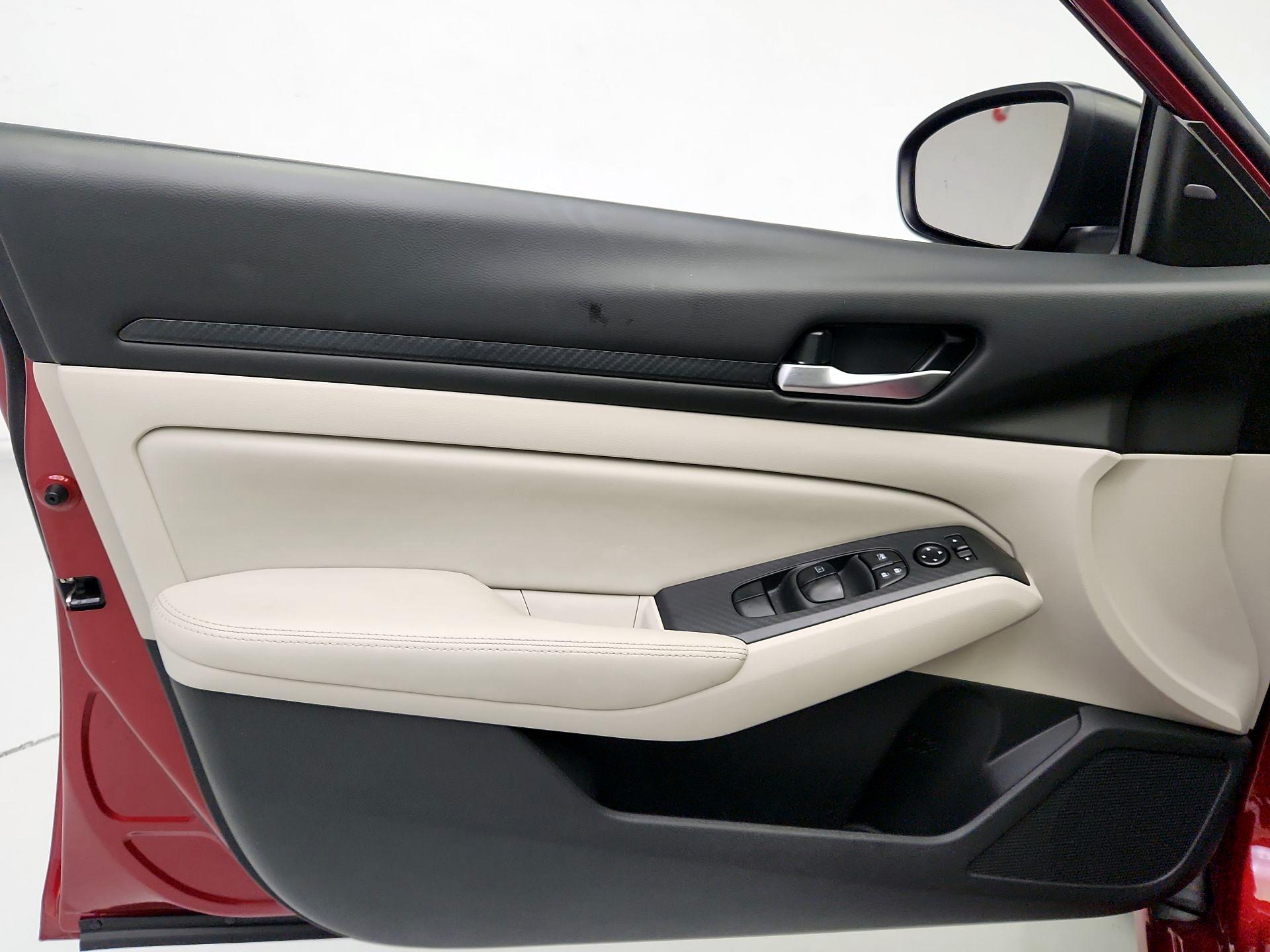 Thumbnail: 2025 Nissan Altima - 12