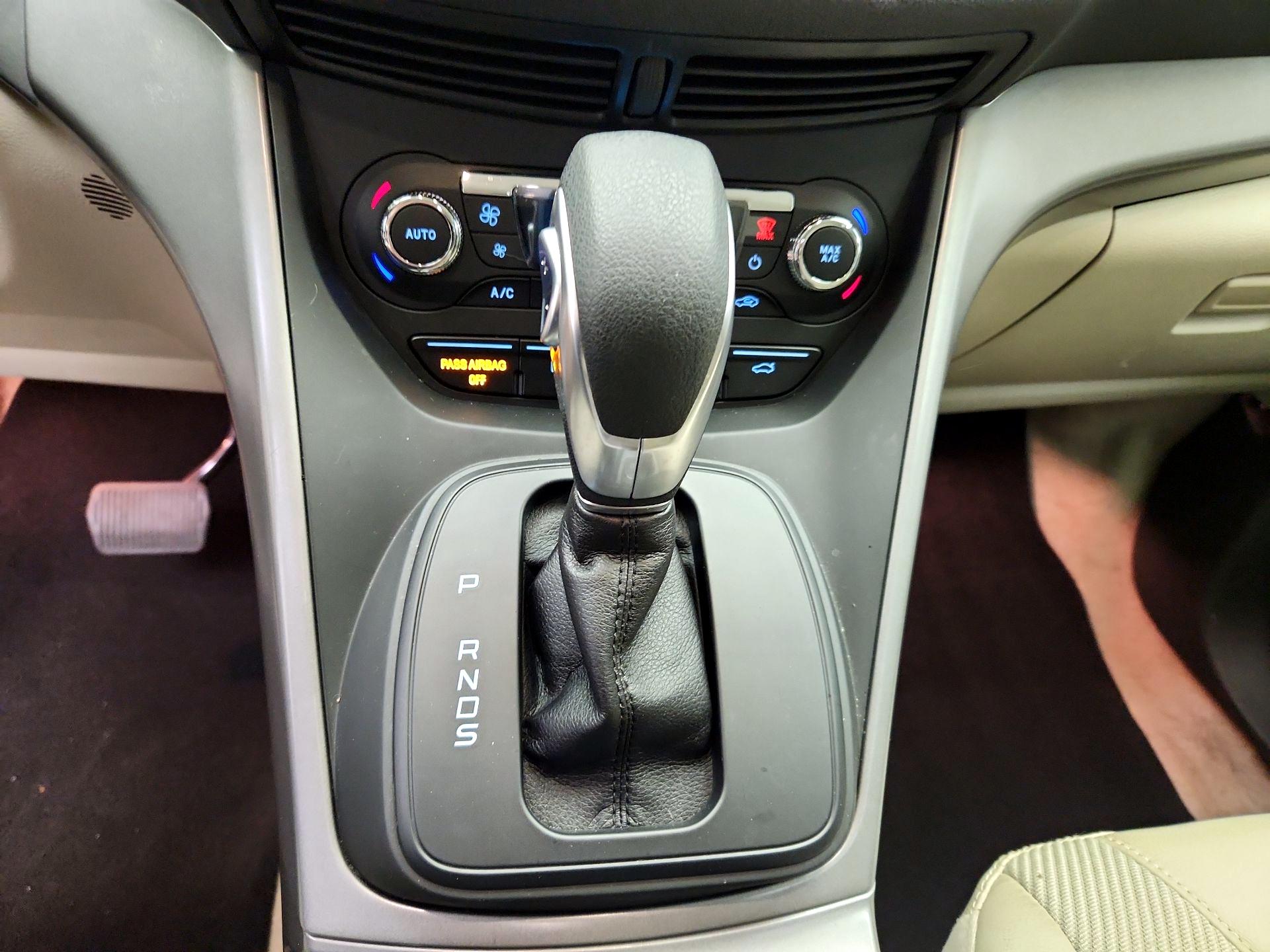 Thumbnail: 2015 Ford Escape - 17