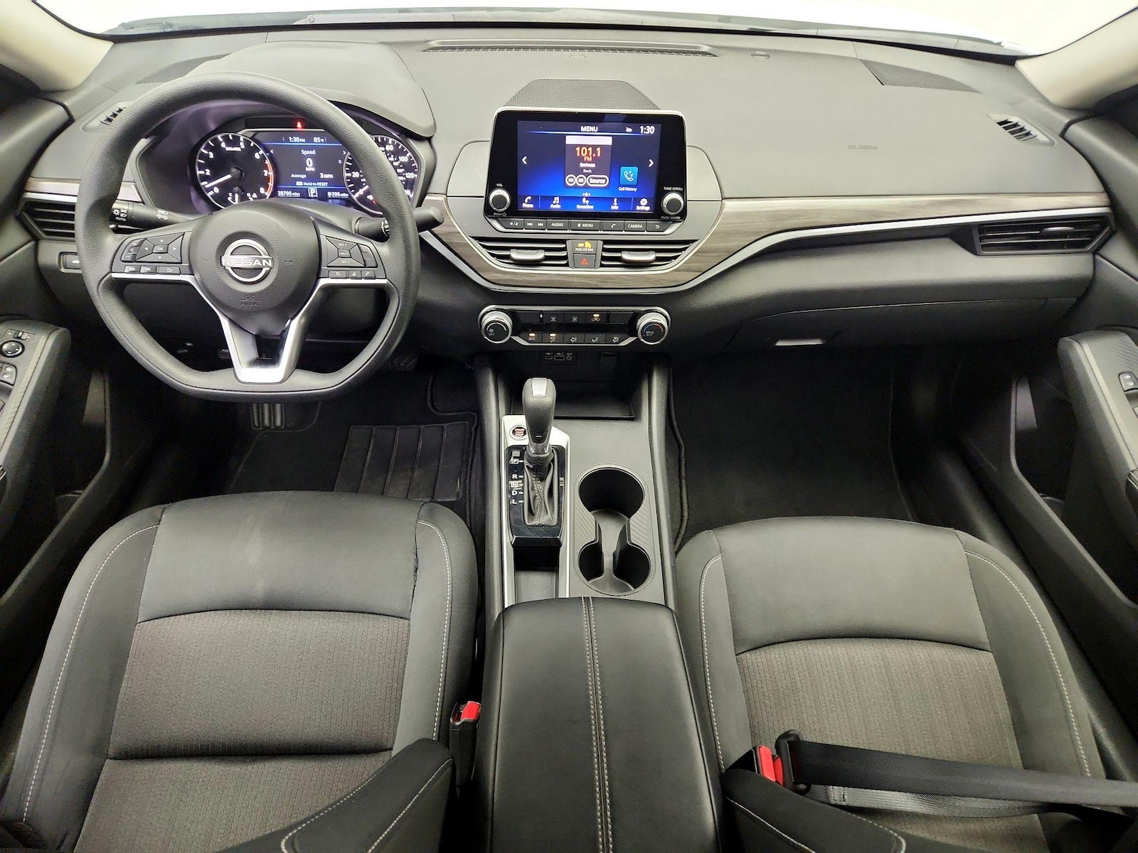 2025 Nissan Altima SV - Photo 10