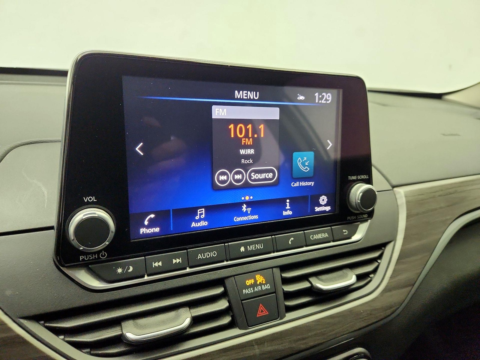 2025 Nissan Altima SV - Photo 16
