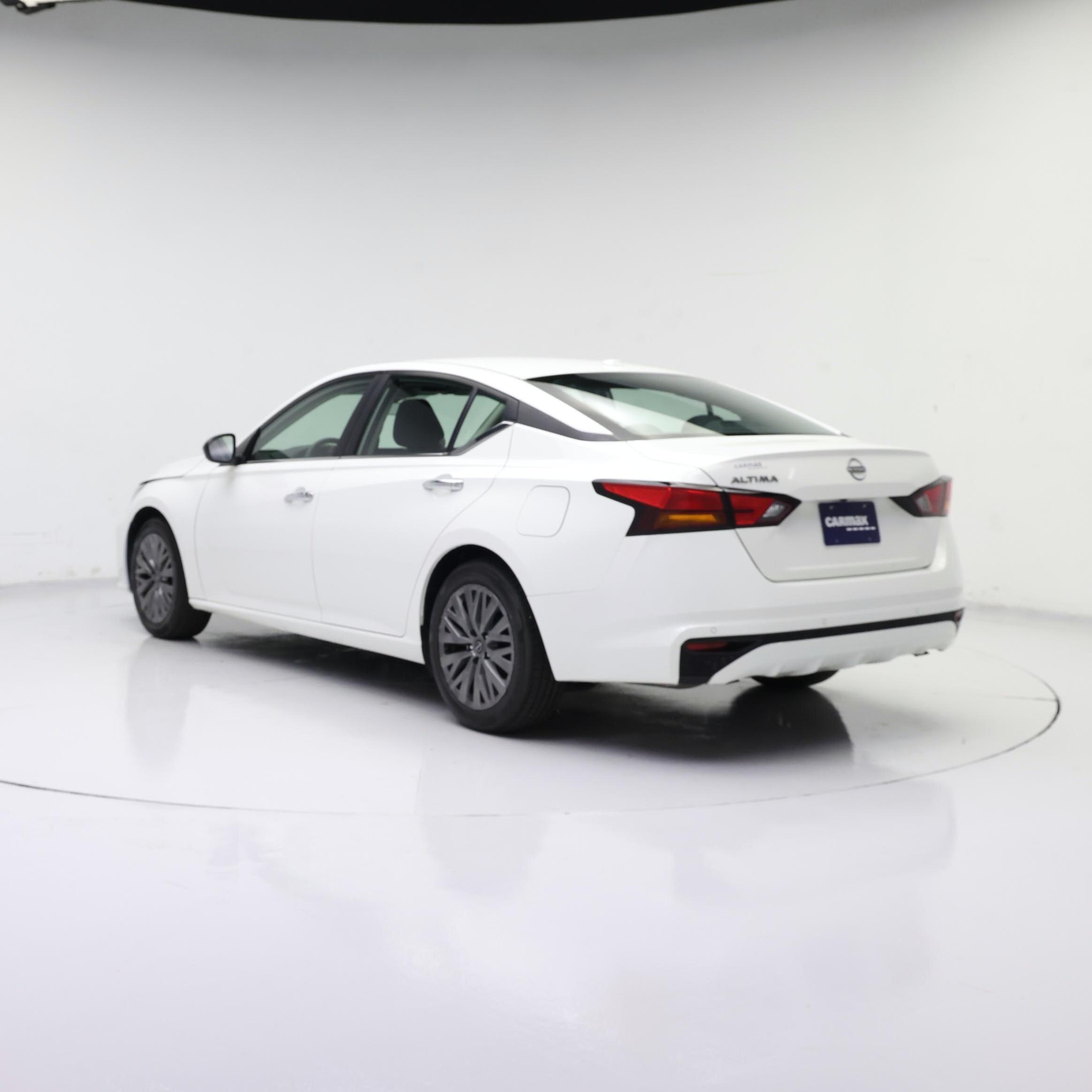 Thumbnail: 2025 Nissan Altima - 2