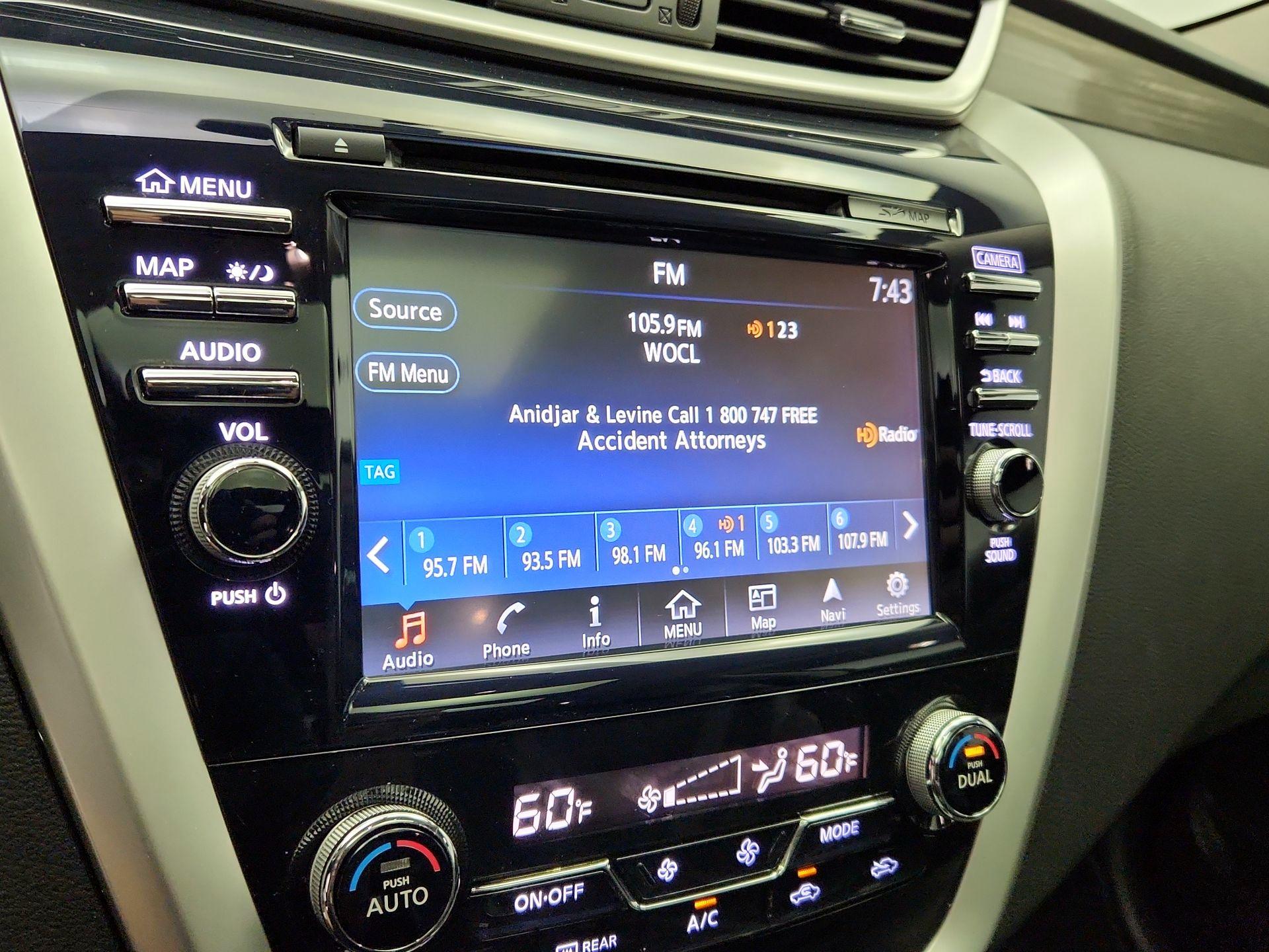 Thumbnail: 2016 Nissan Murano - 16